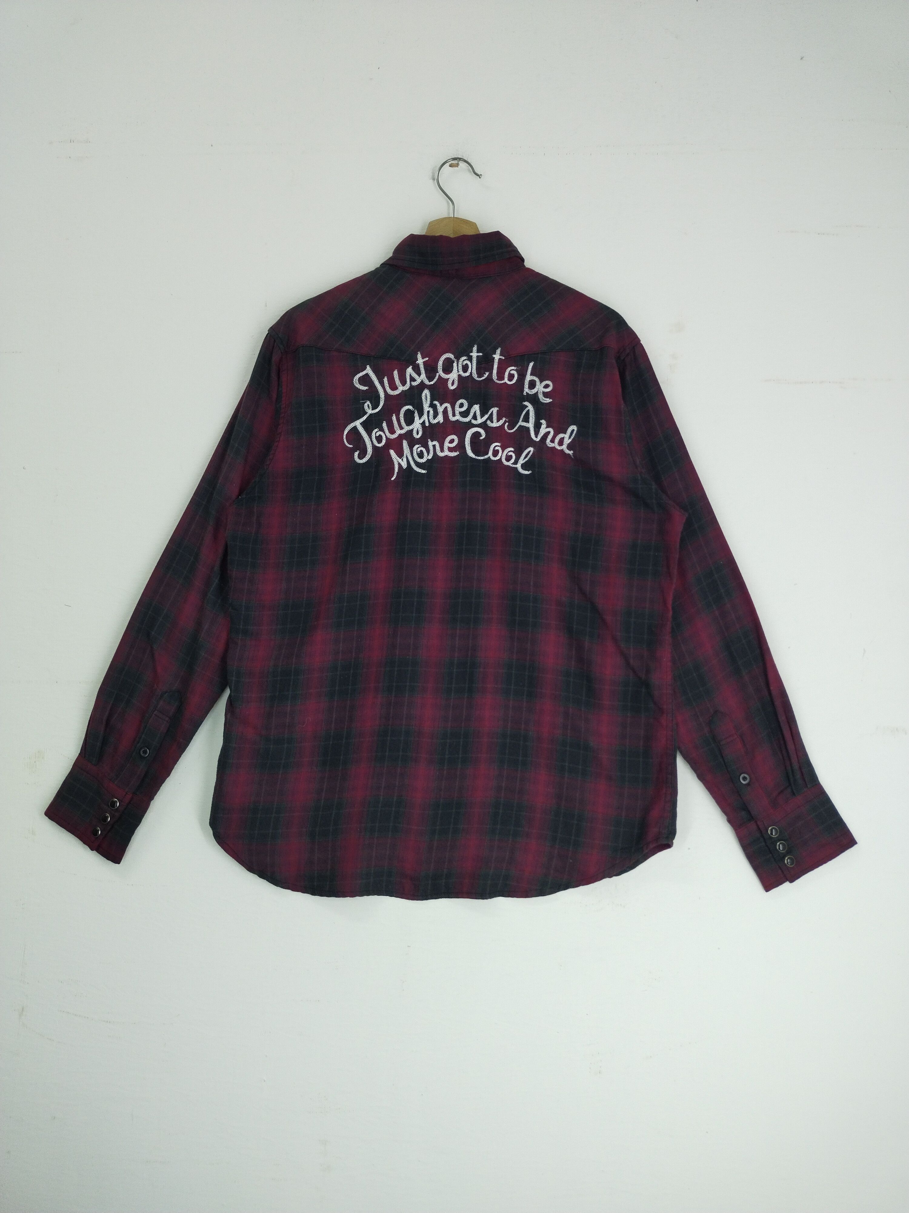 Japanese Brand VINTAGE CRAZY DEVIL EMBROIDERY LONG SLEEVE BUTTON SHIRT Size US L / EU 52-54 / 3 - 4 Thumbnail