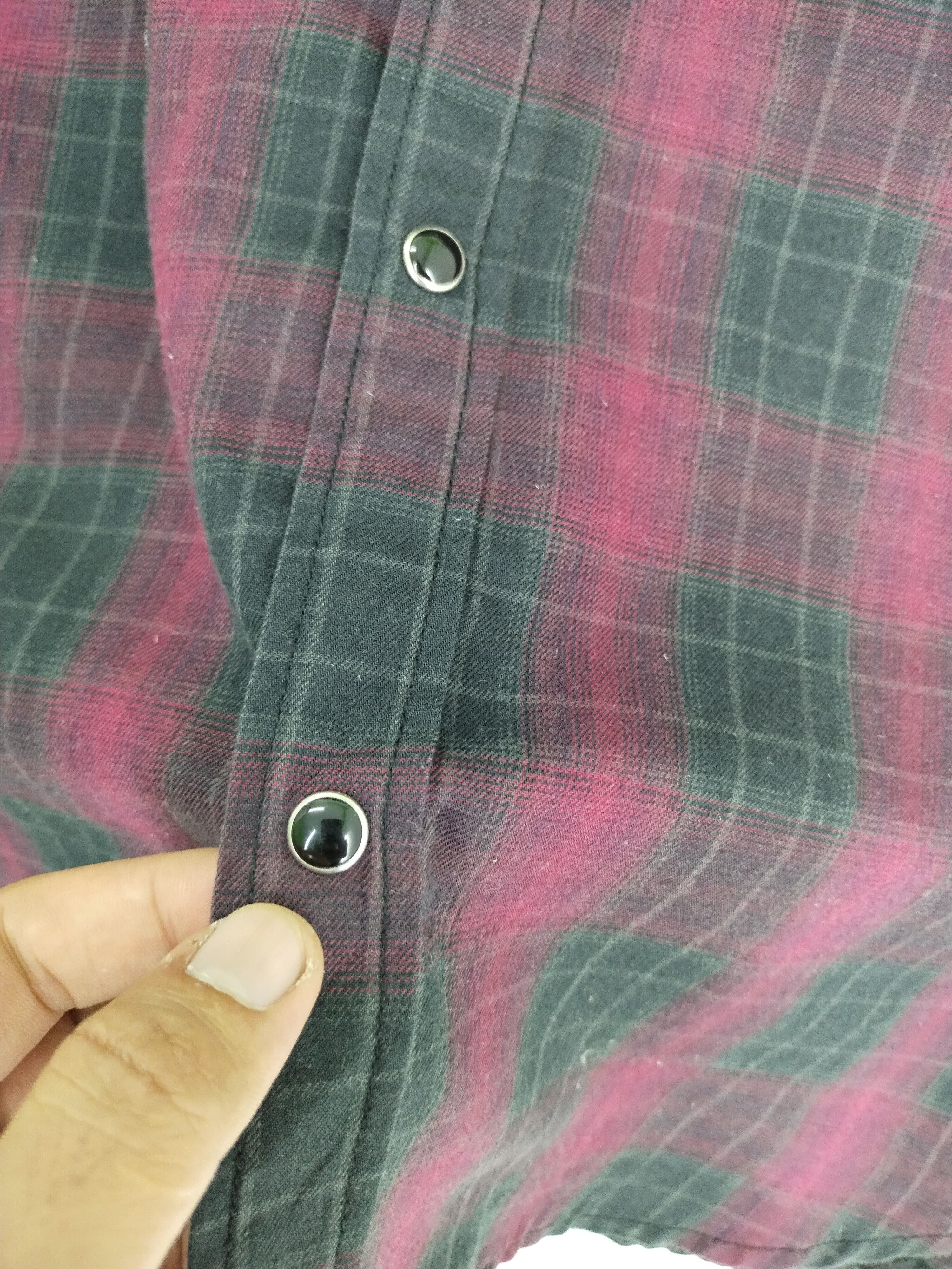 Japanese Brand VINTAGE CRAZY DEVIL EMBROIDERY LONG SLEEVE BUTTON SHIRT Size US L / EU 52-54 / 3 - 6 Thumbnail