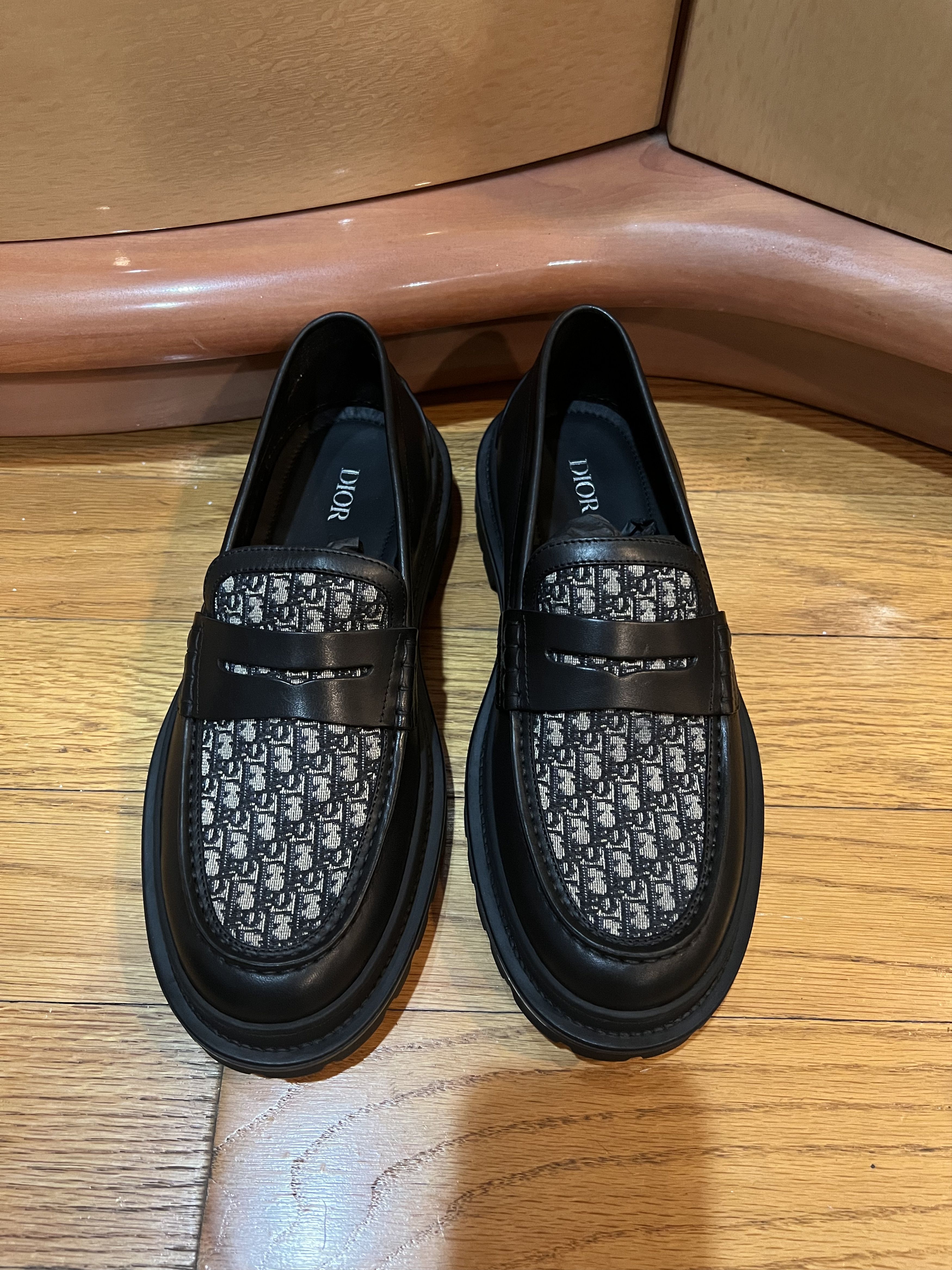 DIOR EXPLORER LOAFER size 42 Dior Explorer Loafer In Black Smooth Calfskin And Dior  main image 3