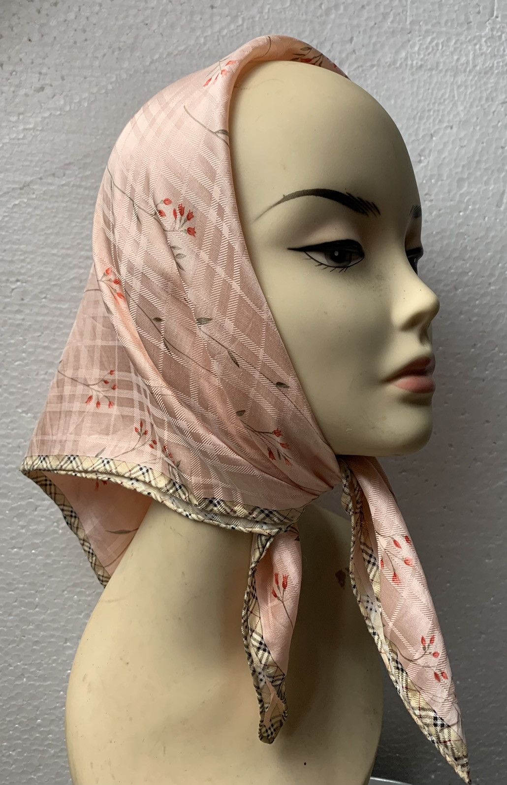 Designer Burberry Pocketsquares Bandana Size ONE SIZE - 1 Thumbnail