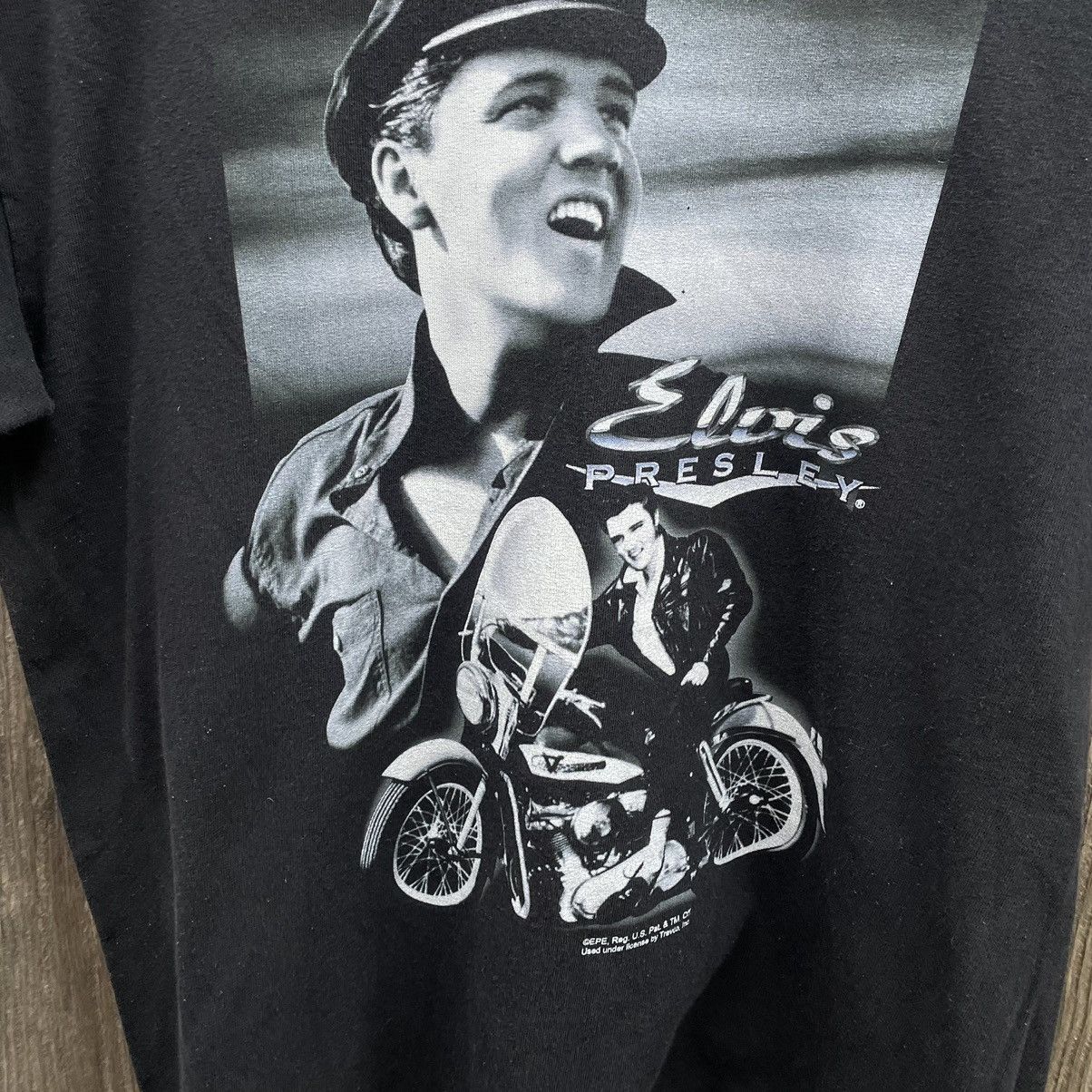 Vintage Vintage Elvis Presley T-shirts Rock Band Tee 90s Streetwear Size US M / EU 48-50 / 2 - 4 Thumbnail