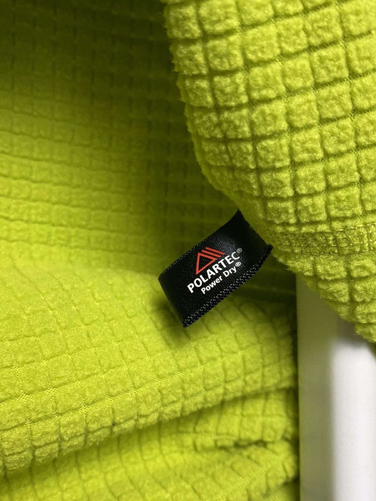 Patagonia × Vintage Patagonia vintage neon green fleece half zip Size US L / EU 52-54 / 3 - 6 Thumbnail