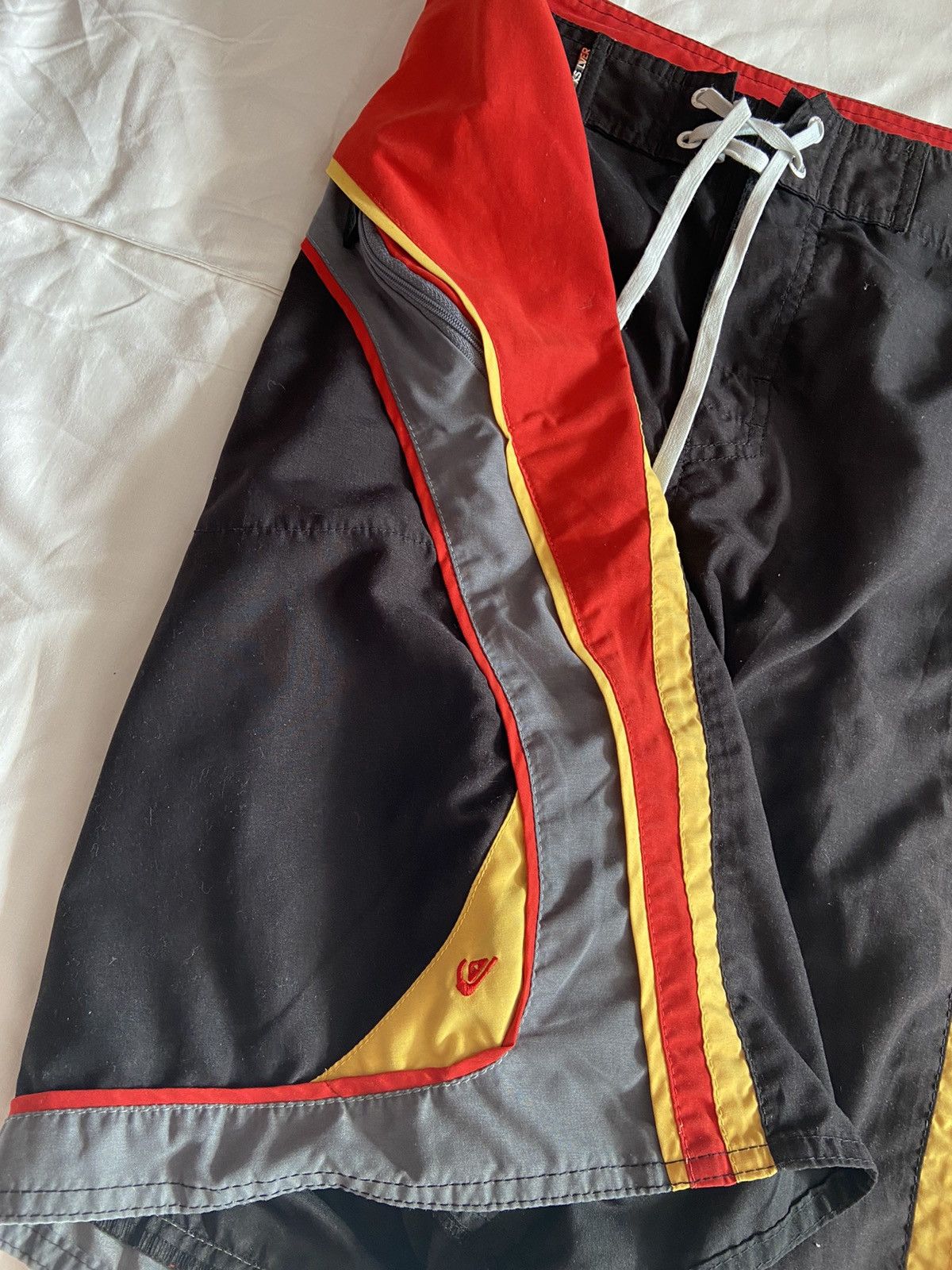 Quicksilver × Vintage Vintage Quicksilver cargo big logo shorts 🔴⚫️ Size US 33 - 4 Thumbnail