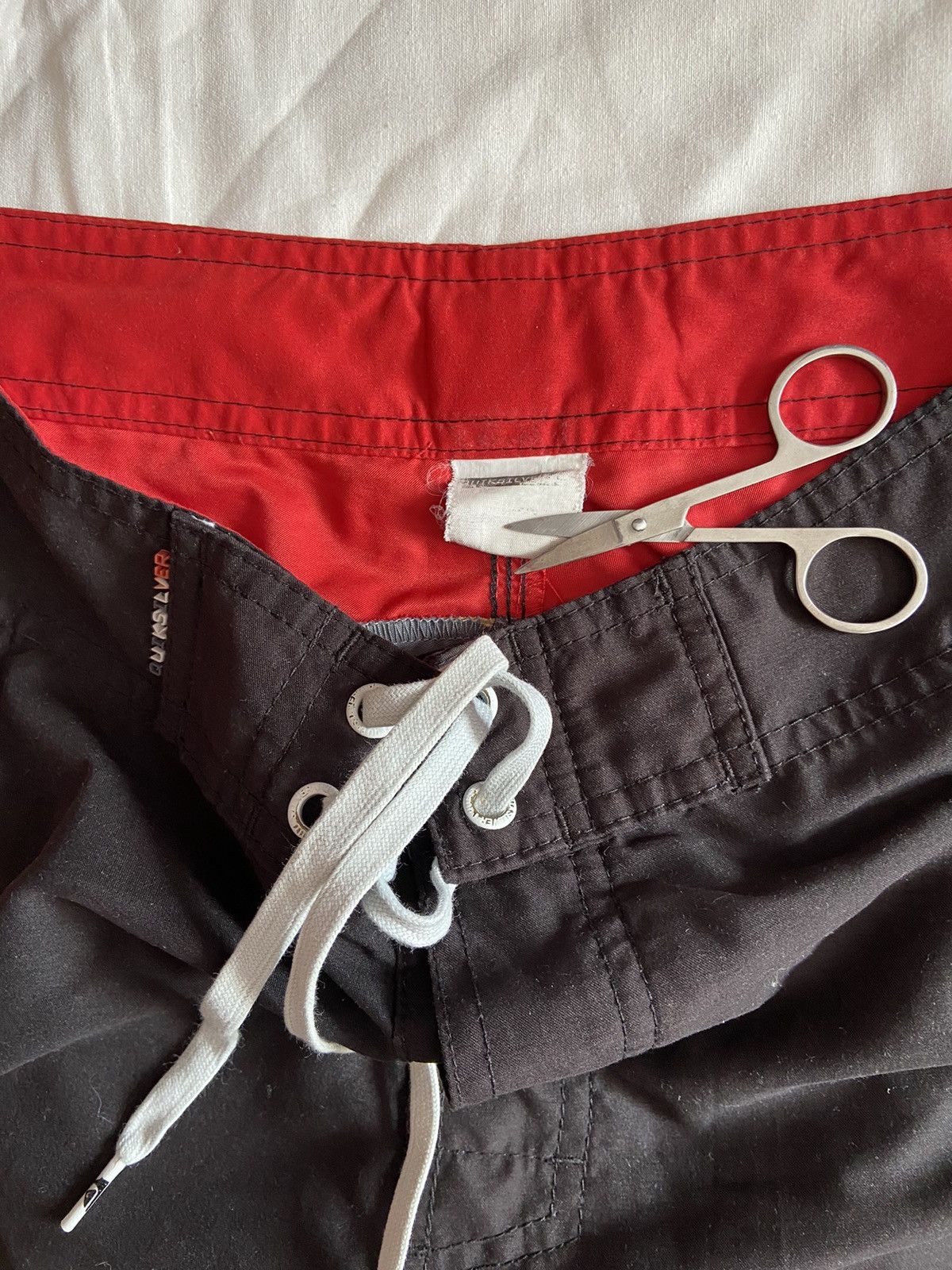 Quicksilver × Vintage Vintage Quicksilver cargo big logo shorts 🔴⚫️ Size US 33 - 3 Thumbnail