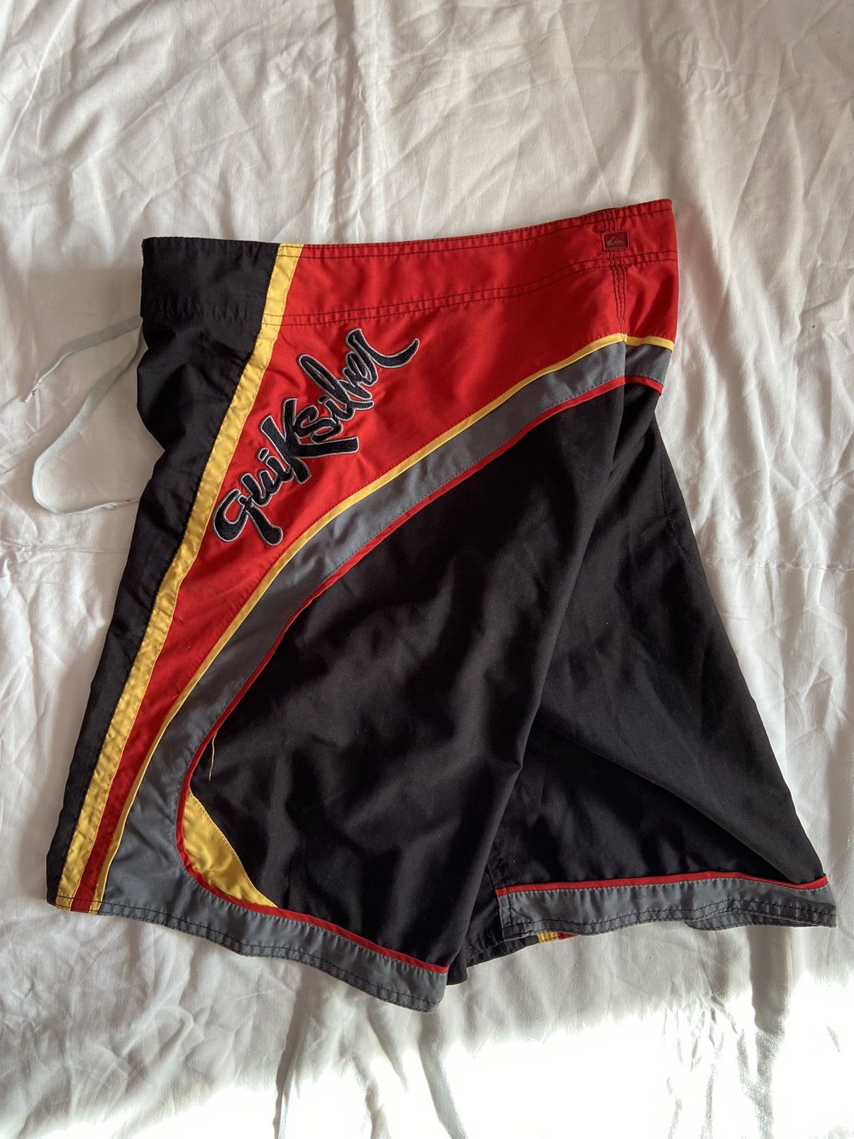 Quicksilver × Vintage Vintage Quicksilver cargo big logo shorts 🔴⚫️ Size US 33 - 1 Thumbnail
