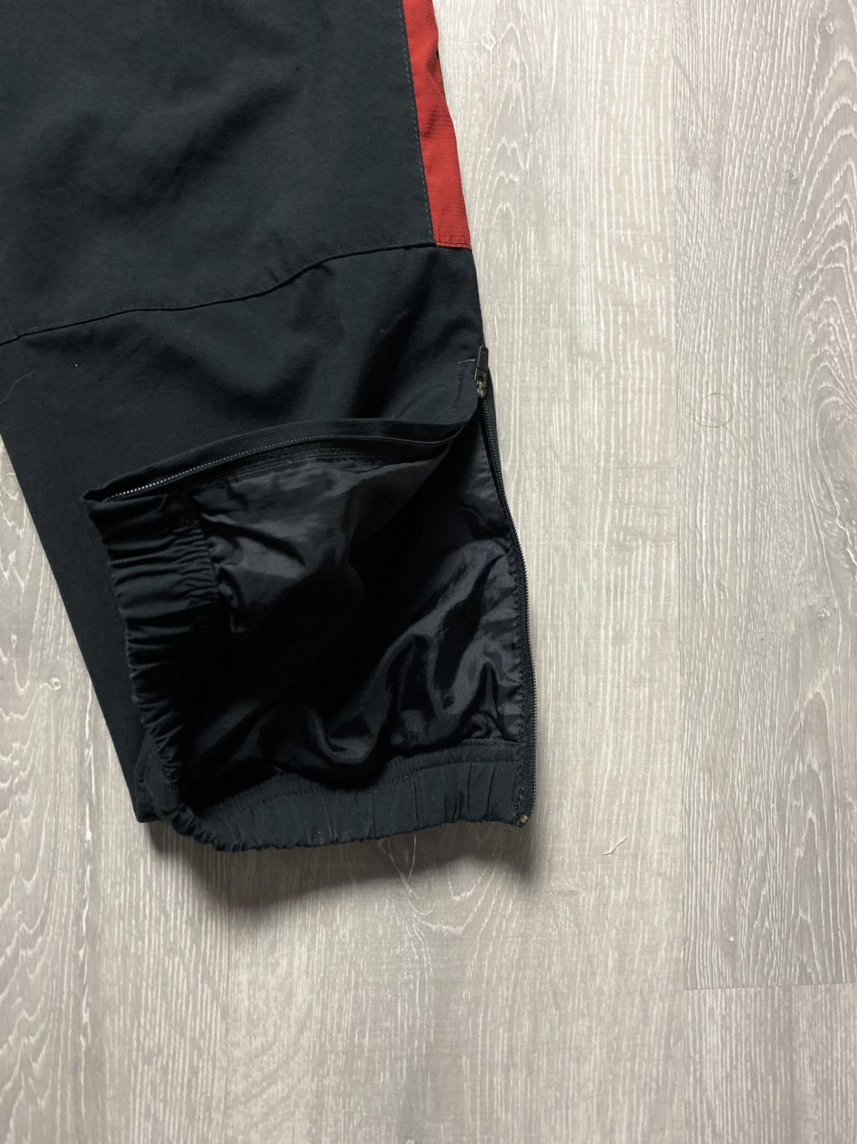 Nike × Vintage Nike vintage black red track pants small swoosh Size US 30 / EU 46 - 5 Thumbnail