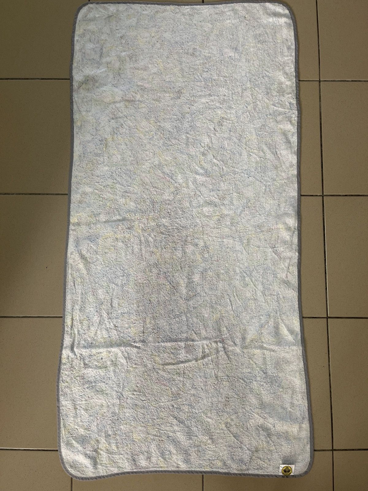 Hysteric Glamour 🇯🇵VINTAGE TOWEL HYSTERIC GLAMOUR FULL PRINT VERY RARE Size ONE SIZE - 2 Thumbnail