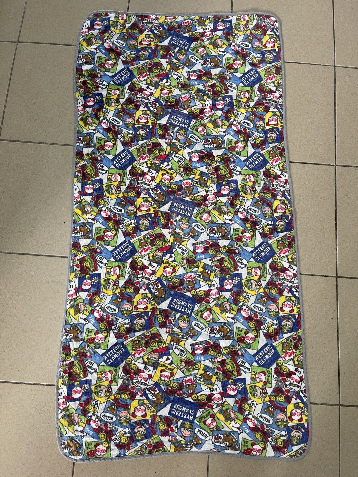 Hysteric Glamour 🇯🇵VINTAGE TOWEL HYSTERIC GLAMOUR FULL PRINT VERY RARE Size ONE SIZE - 6 Thumbnail