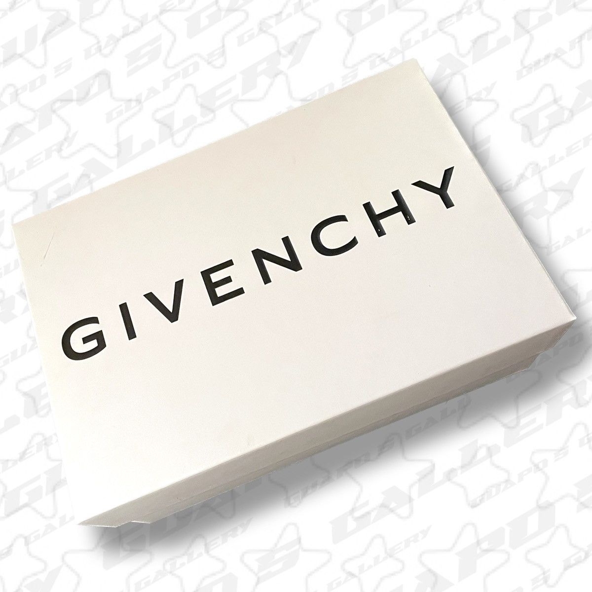Givenchy × MMW Givenchy Marshmallow Slides Size US 9 / EU 42 - 7 Thumbnail