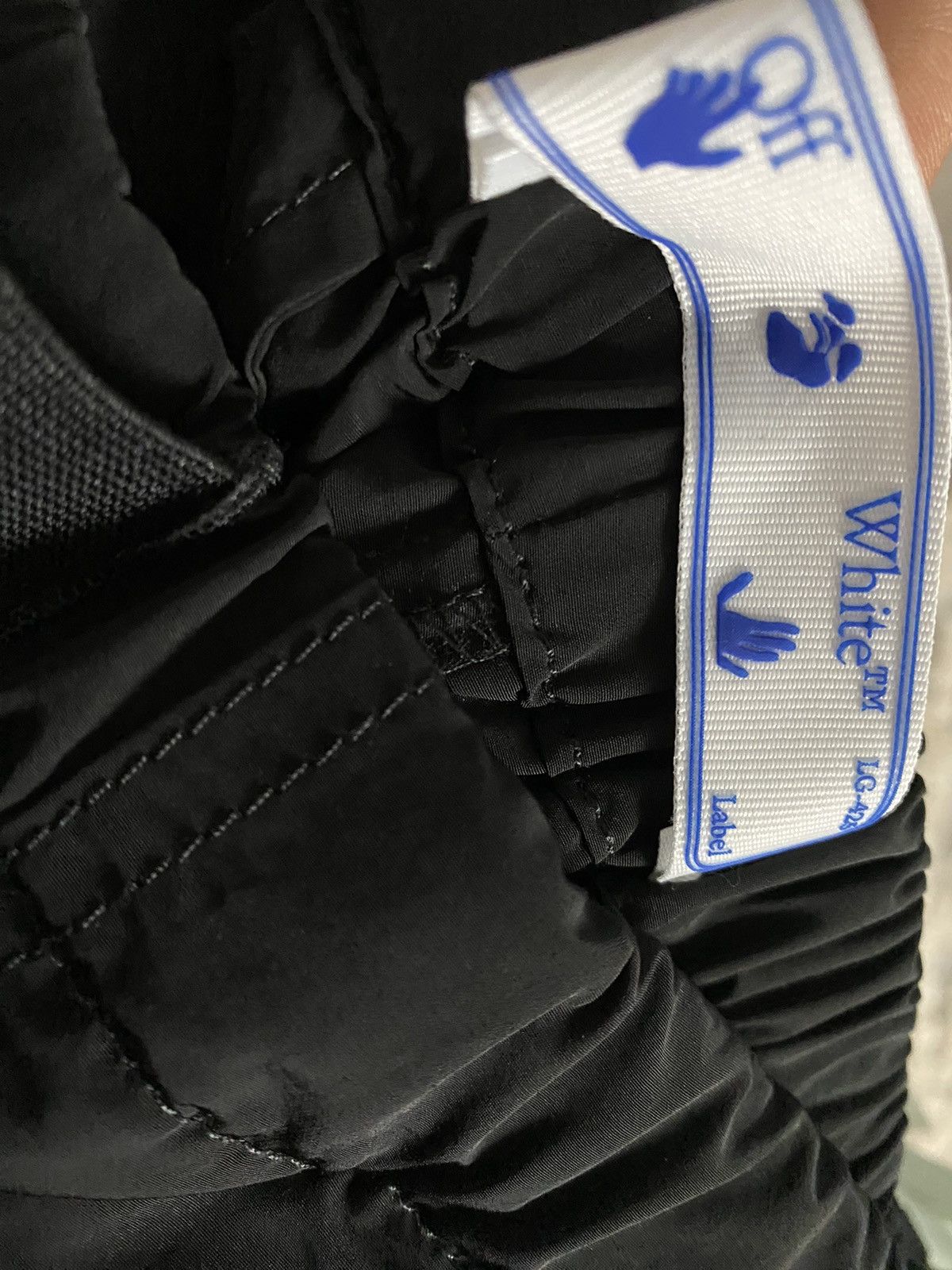 Off-White off-White OFFF Nylon Cargo Pants Size US 33 - 9 Thumbnail