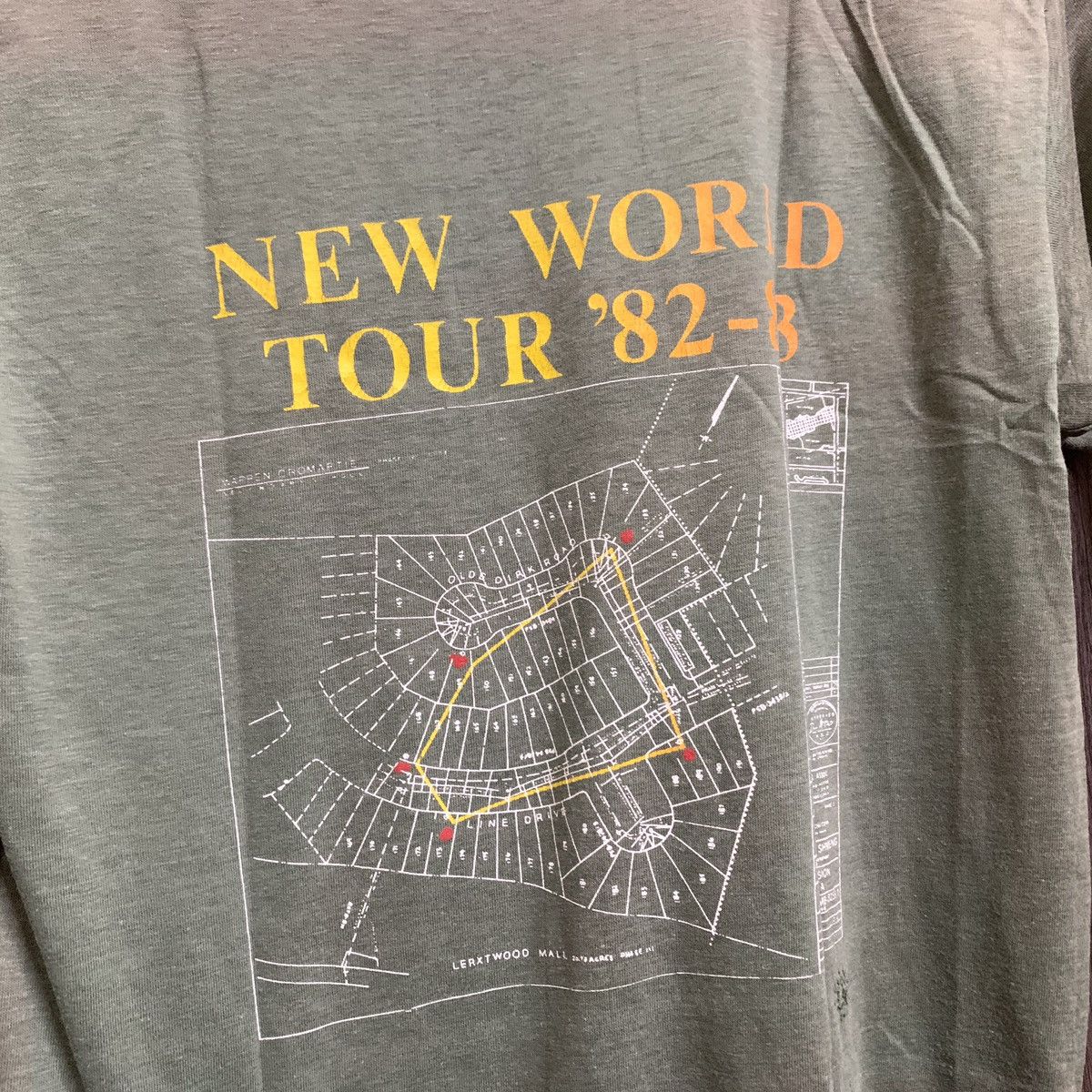 Band Tees Vintage 80s Rush New World Tour Cover Album Signal T Shirt Size US S / EU 44-46 / 1 - 5 Thumbnail