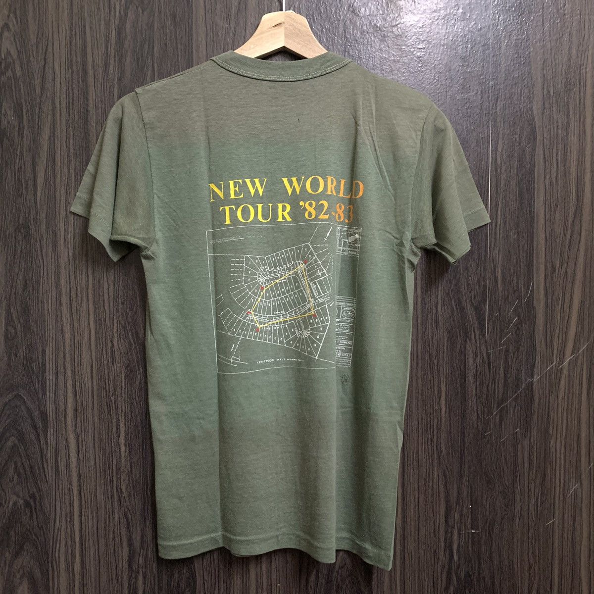 Band Tees Vintage 80s Rush New World Tour Cover Album Signal T Shirt Size US S / EU 44-46 / 1 - 2 Thumbnail
