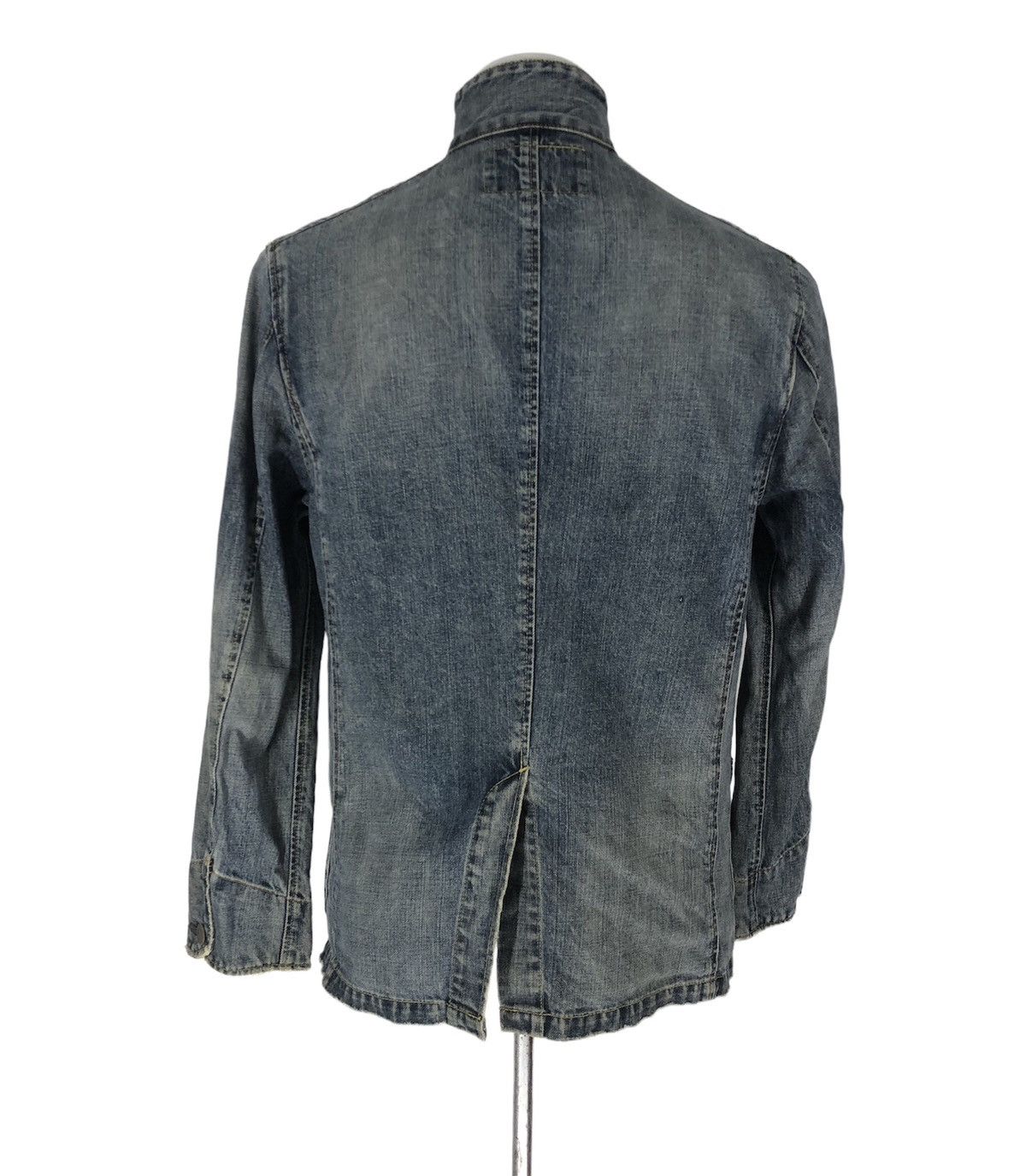 Levi's Vintage Levi’s distressed denim jacket Size US M / EU 48-50 / 2 - 2 Thumbnail