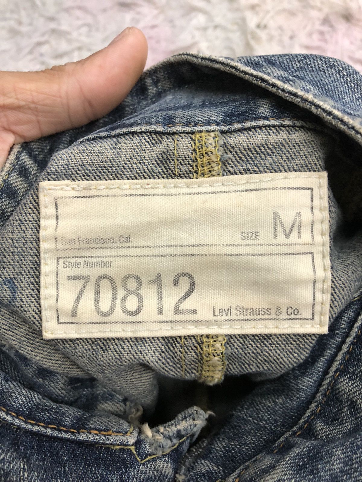 Levi's Vintage Levi’s distressed denim jacket Size US M / EU 48-50 / 2 - 10 Thumbnail