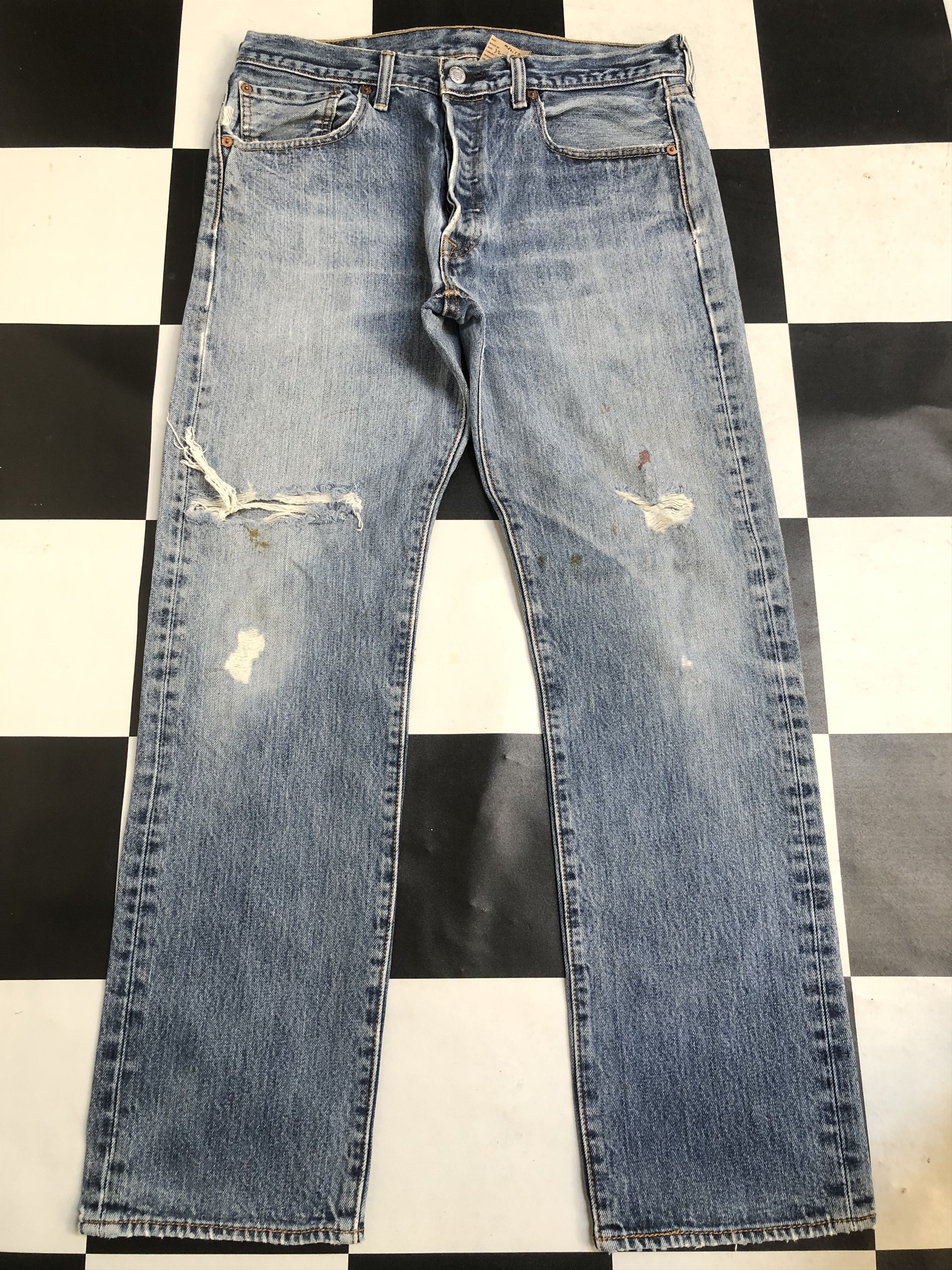 Levi's × Vintage Vintage Levis 501 Distressed Denim Jeans L644 Size US 32 / EU 48 - 1 Thumbnail