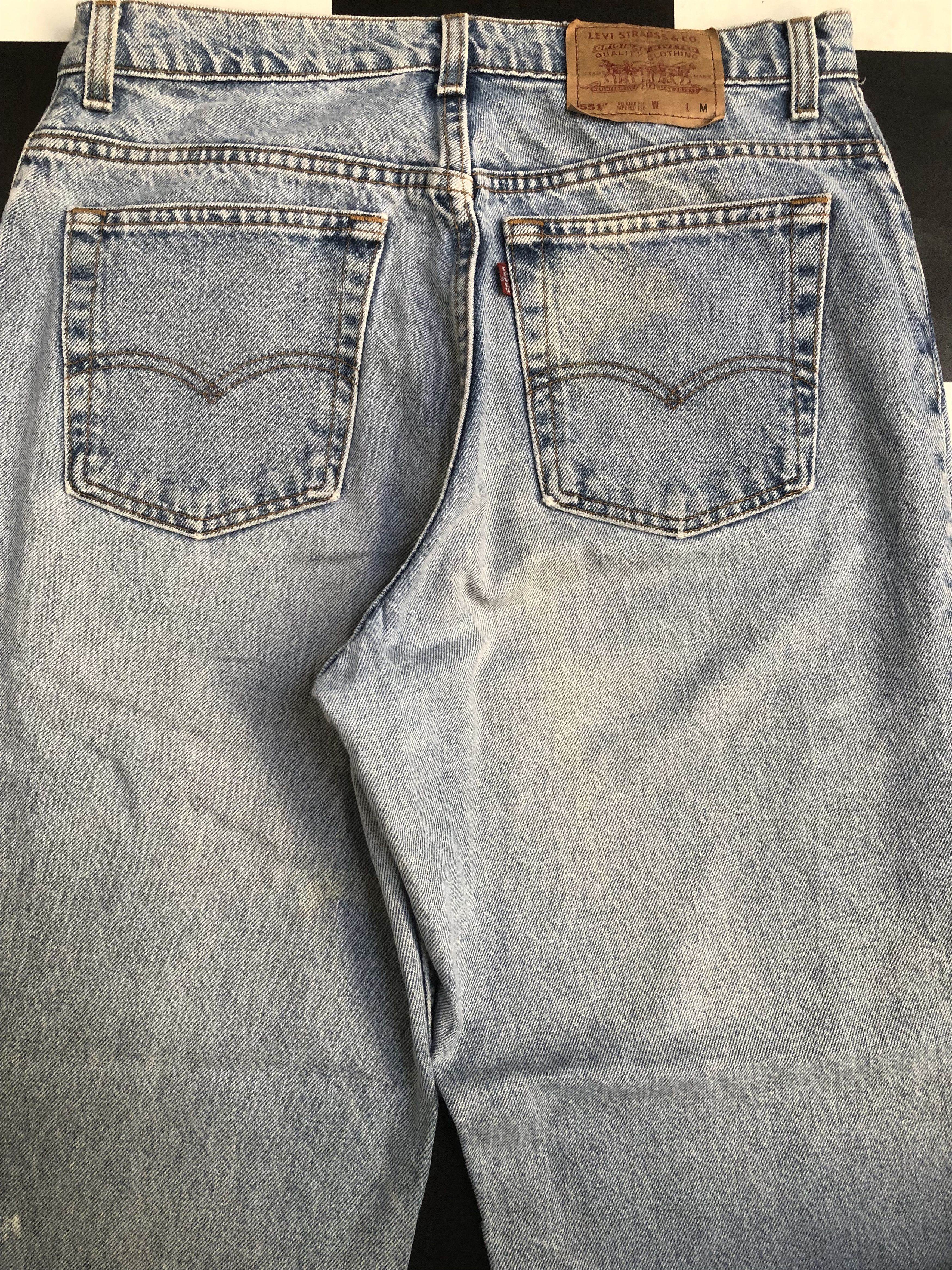Levi's Vintage Levis 551 Tapered Leg Jeans 33x30 -L643 Size US 33 - 7 Thumbnail