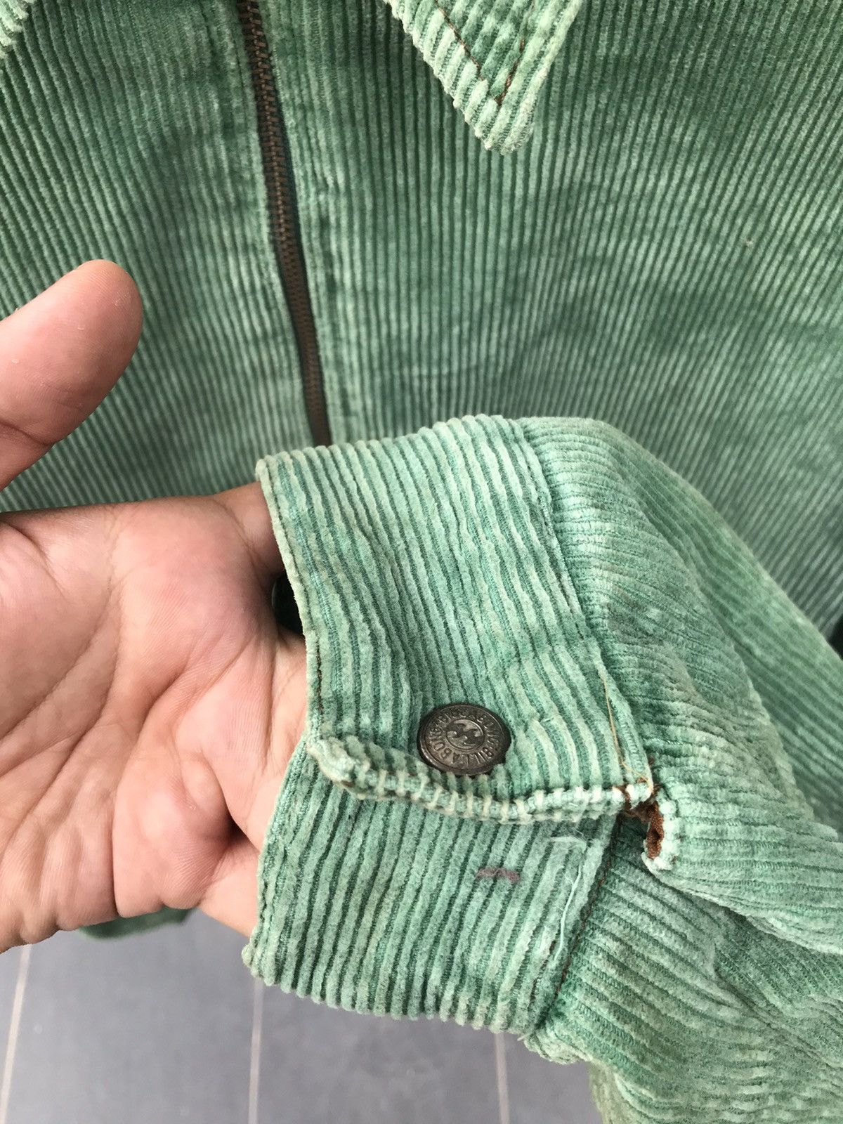 Billabong × Vintage Vintage Rare Billabong Corduroy Jacket Made In Usa Size US L / EU 52-54 / 3 - 15 Thumbnail