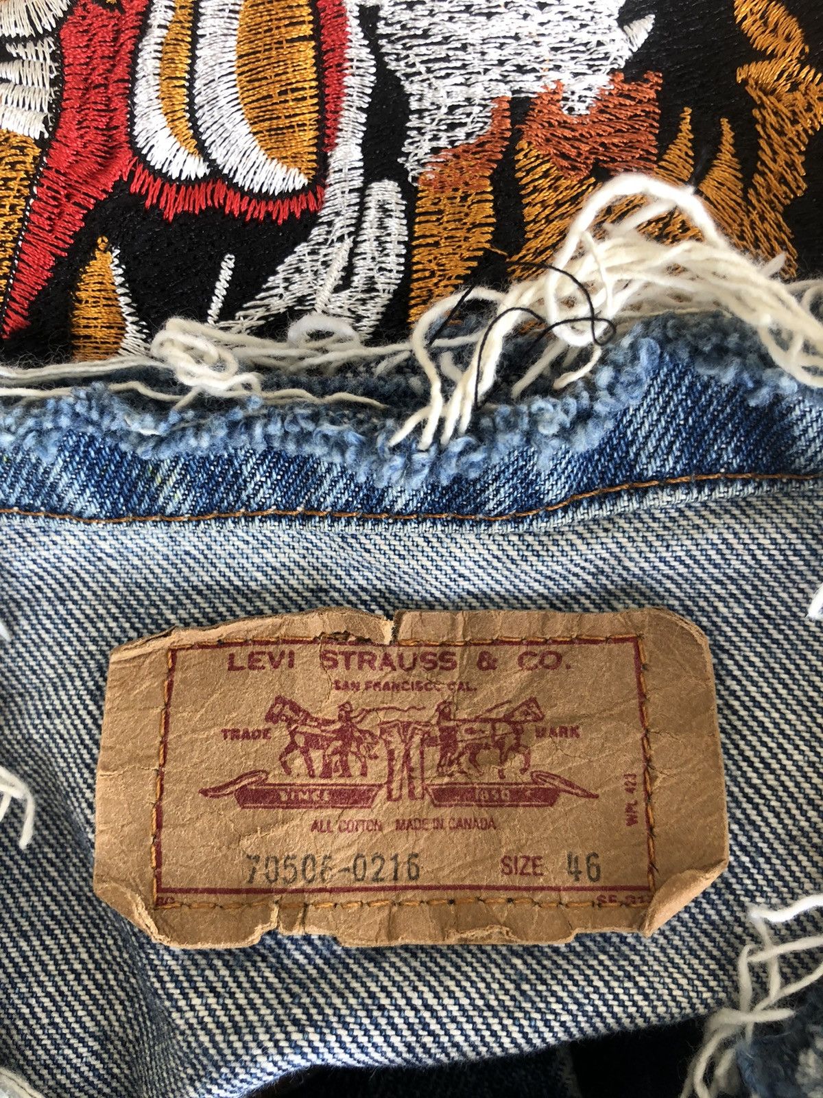 Levi's Vintage Clothing Vintage Levis 70506 Tiger Patch Embroidery Trucker Jacket Size US M / EU 48-50 / 2 - 7 Thumbnail