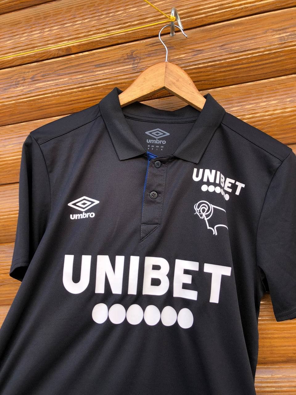Umbro DERBY COUNTY HOME SHIRT FOOTBALL SOCCER JERSEY UMBRO Size US M / EU 48-50 / 2 - 2 Thumbnail