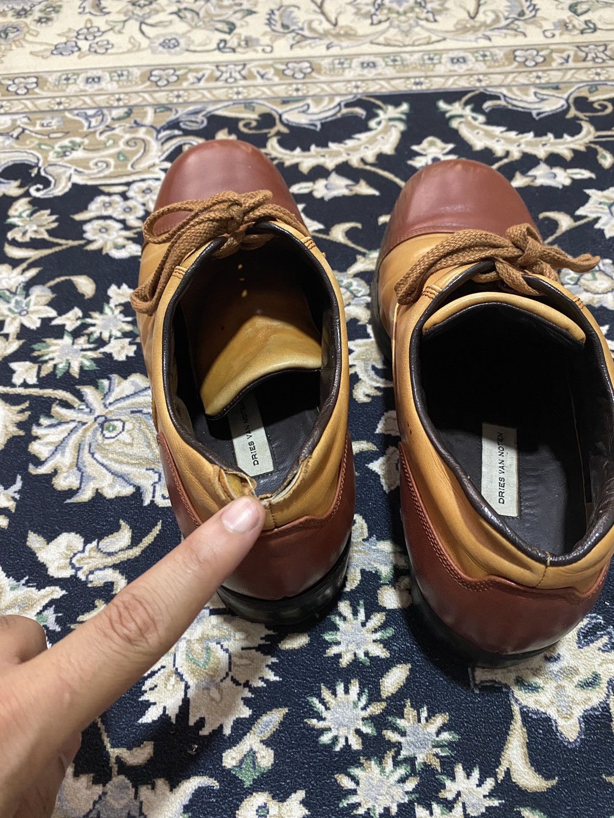 Dries Van Noten RARE! Dries Van Noten 2 Tone Colour Casual Low Cut Boot Size US 8 / EU 41 - 6 Thumbnail