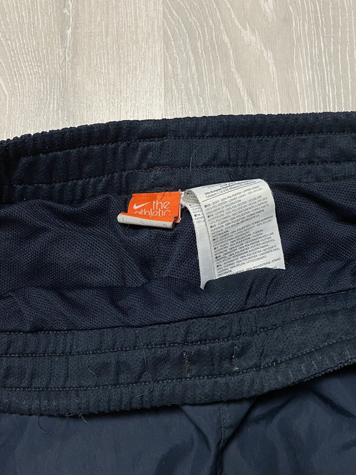 Nike × Vintage Nike vintage navy track pants small swoosh parachute Size US 32 / EU 48 - 4 Thumbnail