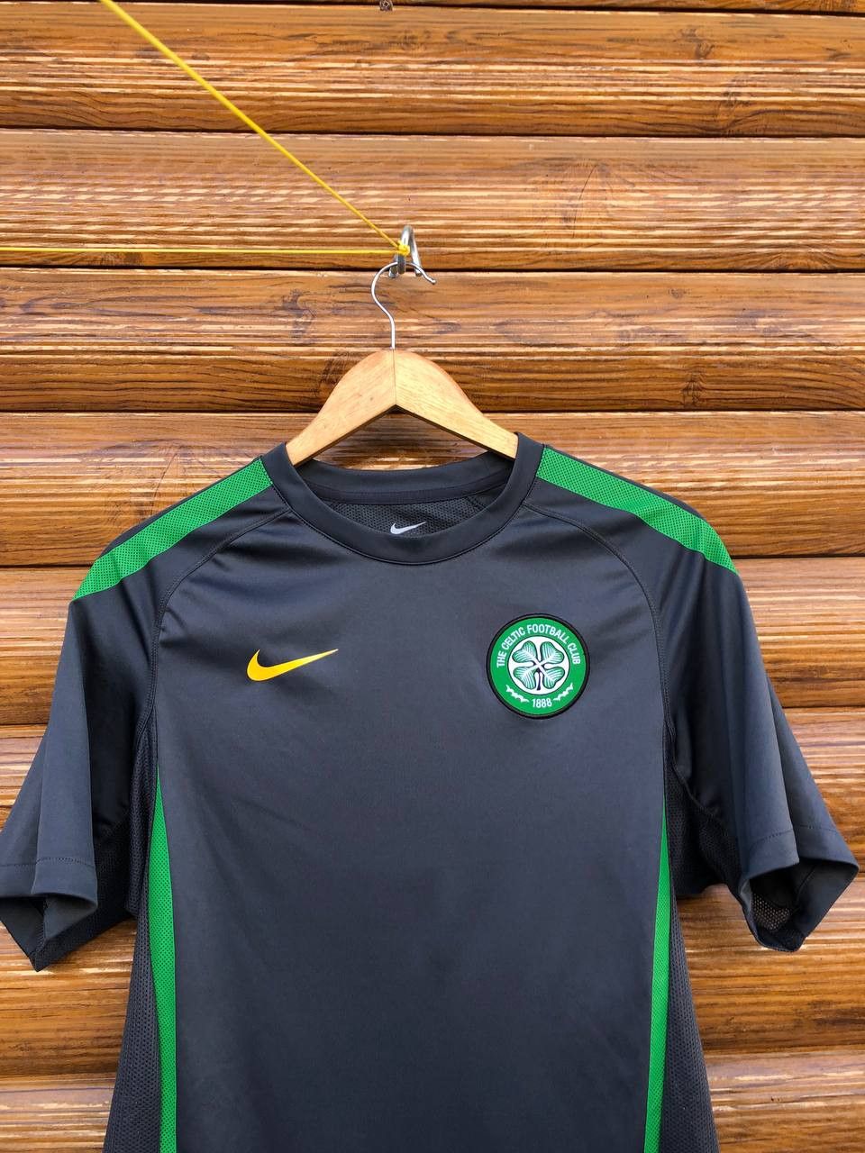 Nike Nike Celtic Home Football Shirt Soccer Jersey Size US S / EU 44-46 / 1 - 2 Thumbnail