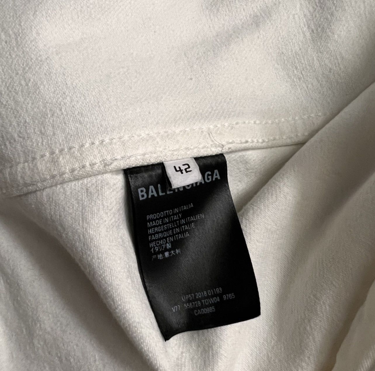 Balenciaga White Balenciaga denim jacket (distressed bottom) Size US L / EU 52-54 / 3 - 10 Thumbnail