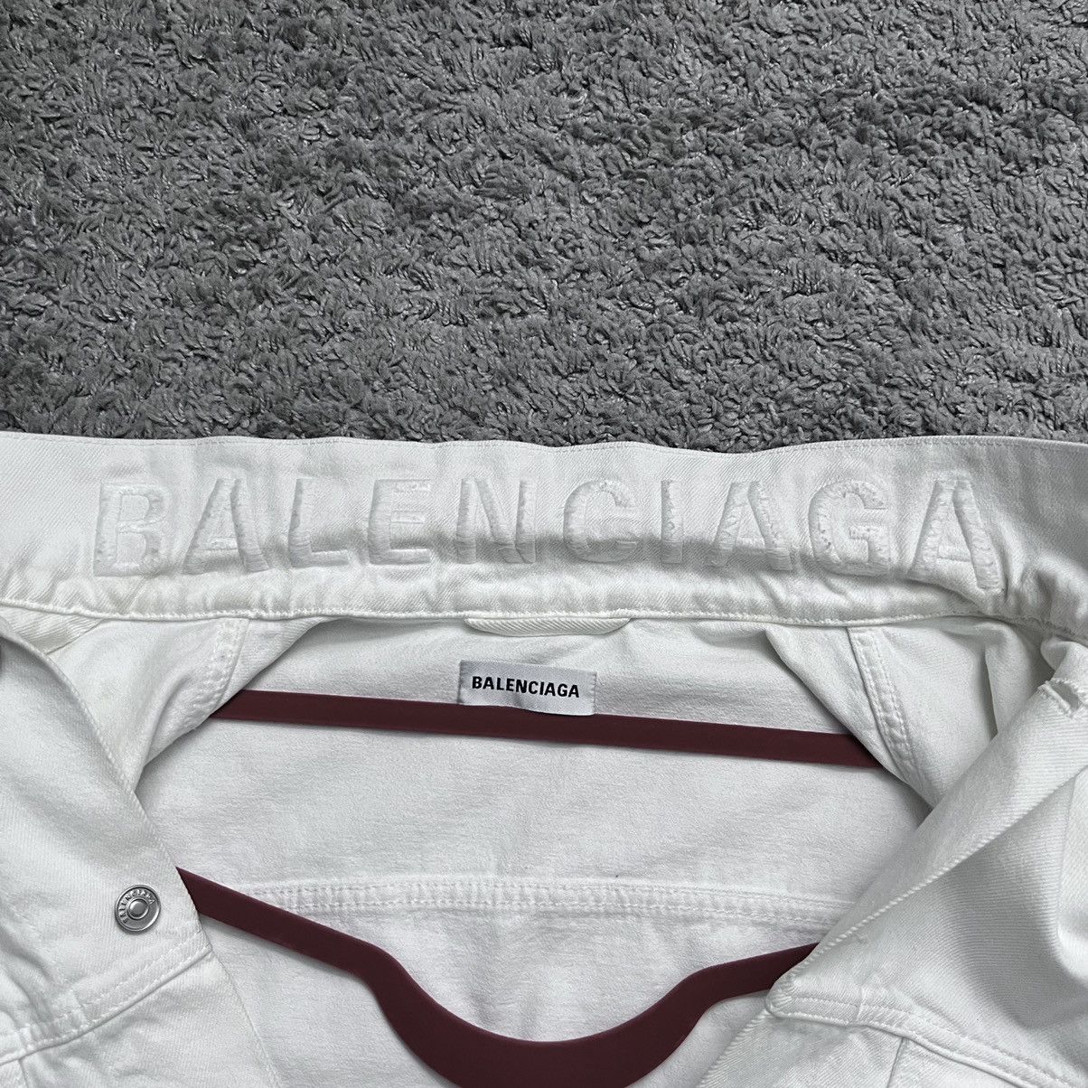 Balenciaga White Balenciaga denim jacket (distressed bottom) Size US L / EU 52-54 / 3 - 8 Thumbnail