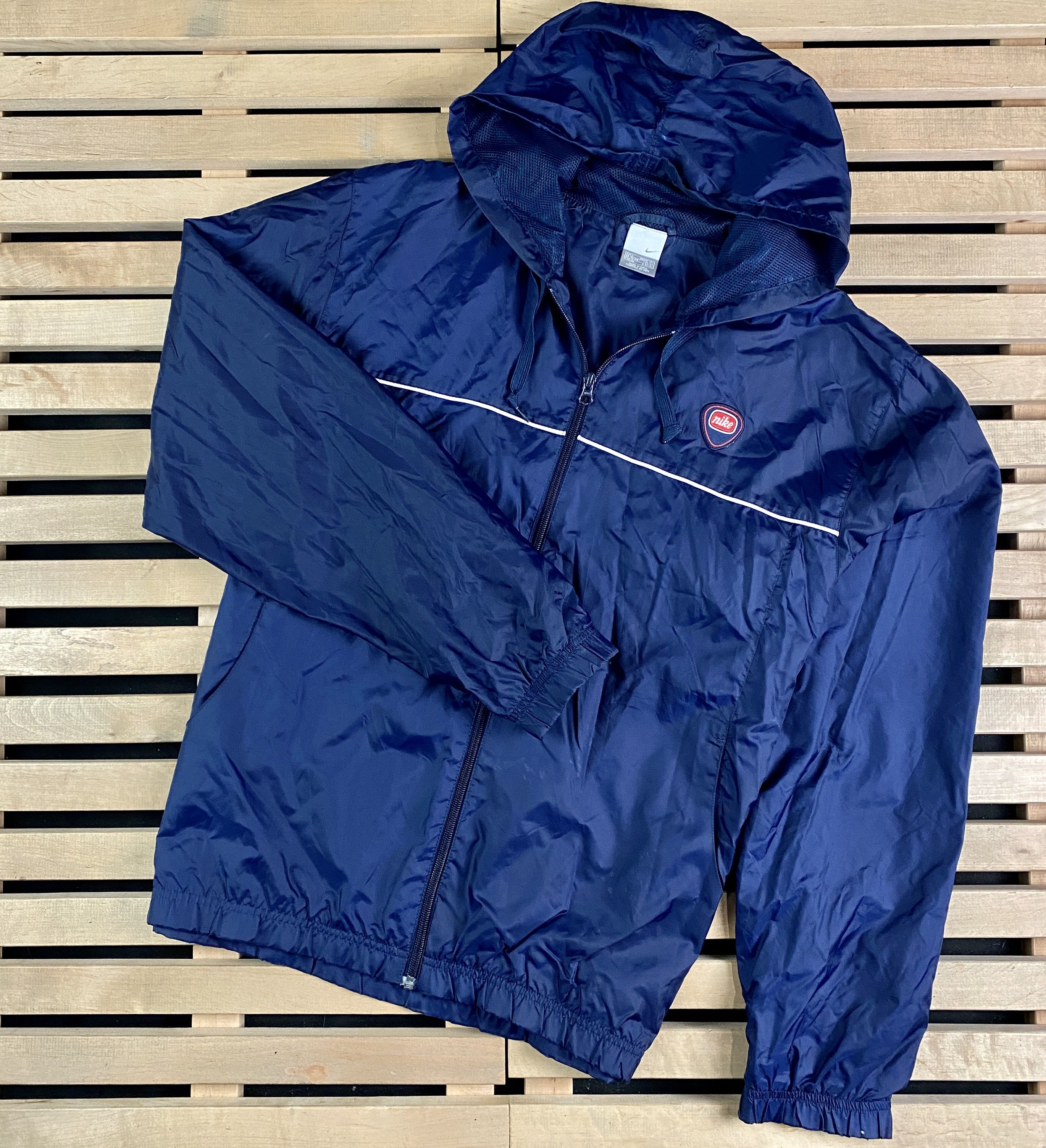 Nike × Vintage Mens Windbreaker Jacket Nike Vintage Size L Size US L / EU 52-54 / 3 - 1 Thumbnail