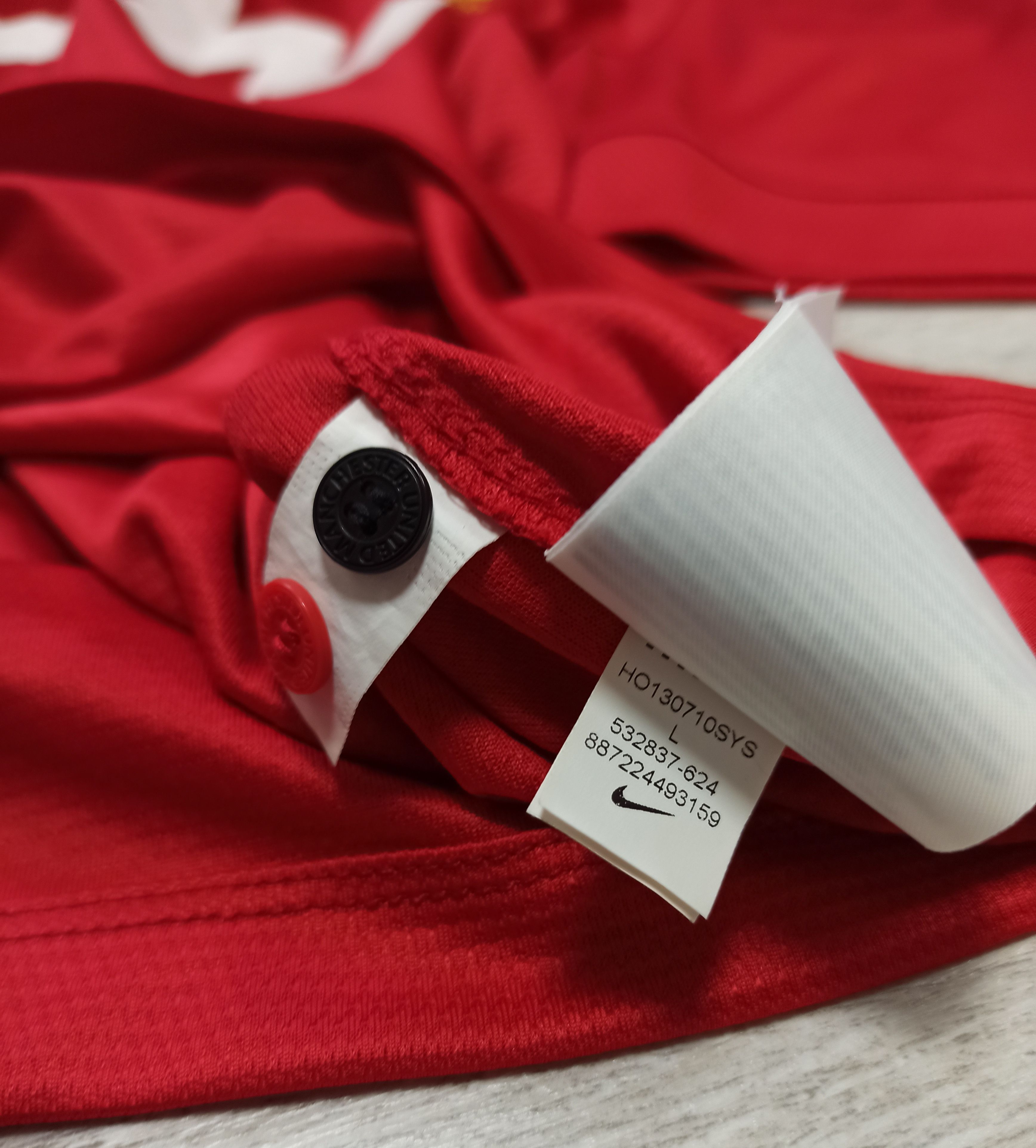 Nike Manchester United 2013/14 Home Nike Football Shirt Size US L / EU 52-54 / 3 - 9 Thumbnail
