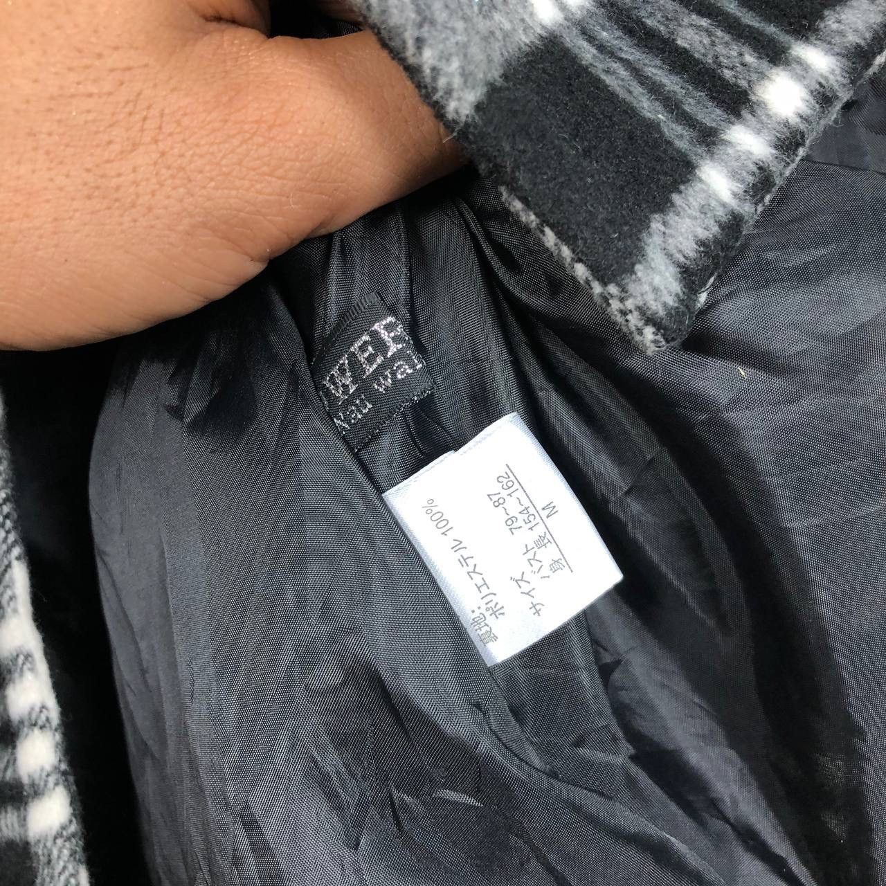 Cloak Rare!! Black White Wool Poncho Capes Cloak Autumn Winter Size US L / EU 52-54 / 3 - 8 Thumbnail