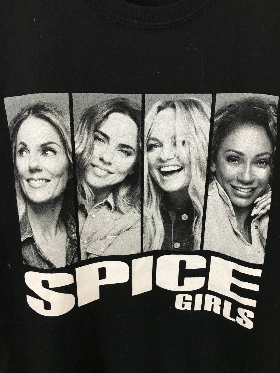 Band Tees Space Girl band tour tee Size US M / EU 48-50 / 2 - 4 Thumbnail