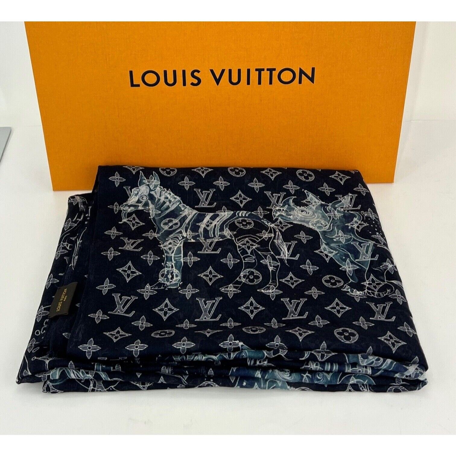 Louis Vuitton Scarf Shawl Stole Monogram LV Supreme Logo Muffler