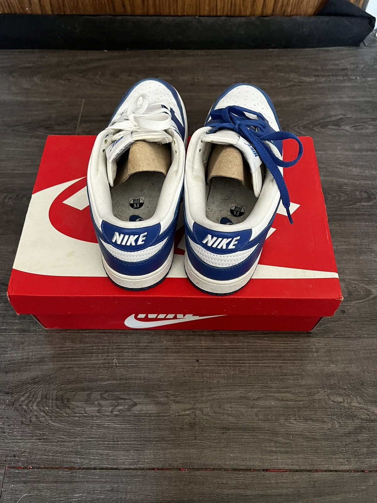 Jordan Brand Nike Kentucky Blue Dunk Low Size US 9.5 / EU 42-43 - 3 Thumbnail