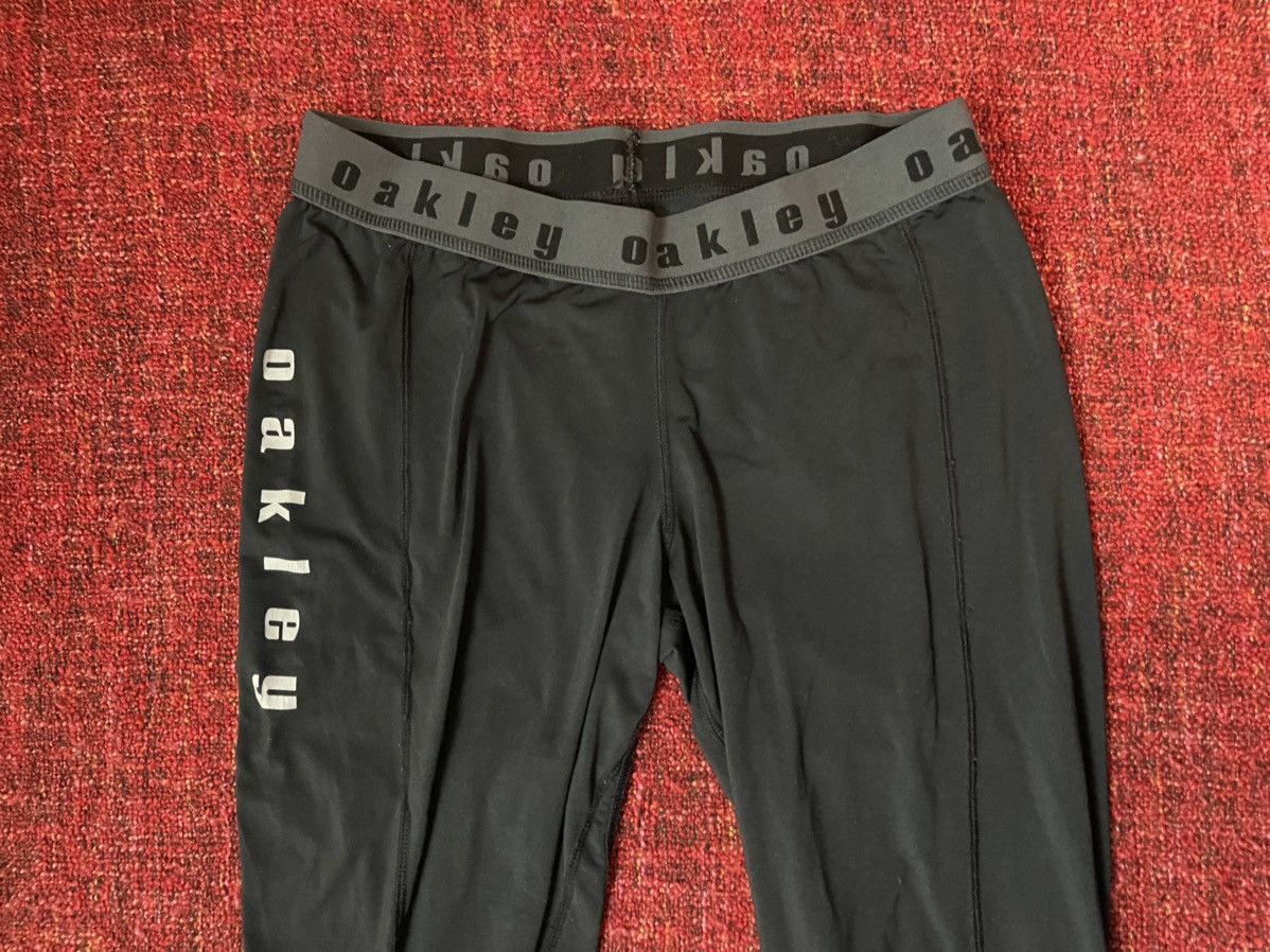 Oakley × Vintage Oakley vintage Y2K gorpcore style logo leggings Size US 32 / EU 48 - 3 Thumbnail