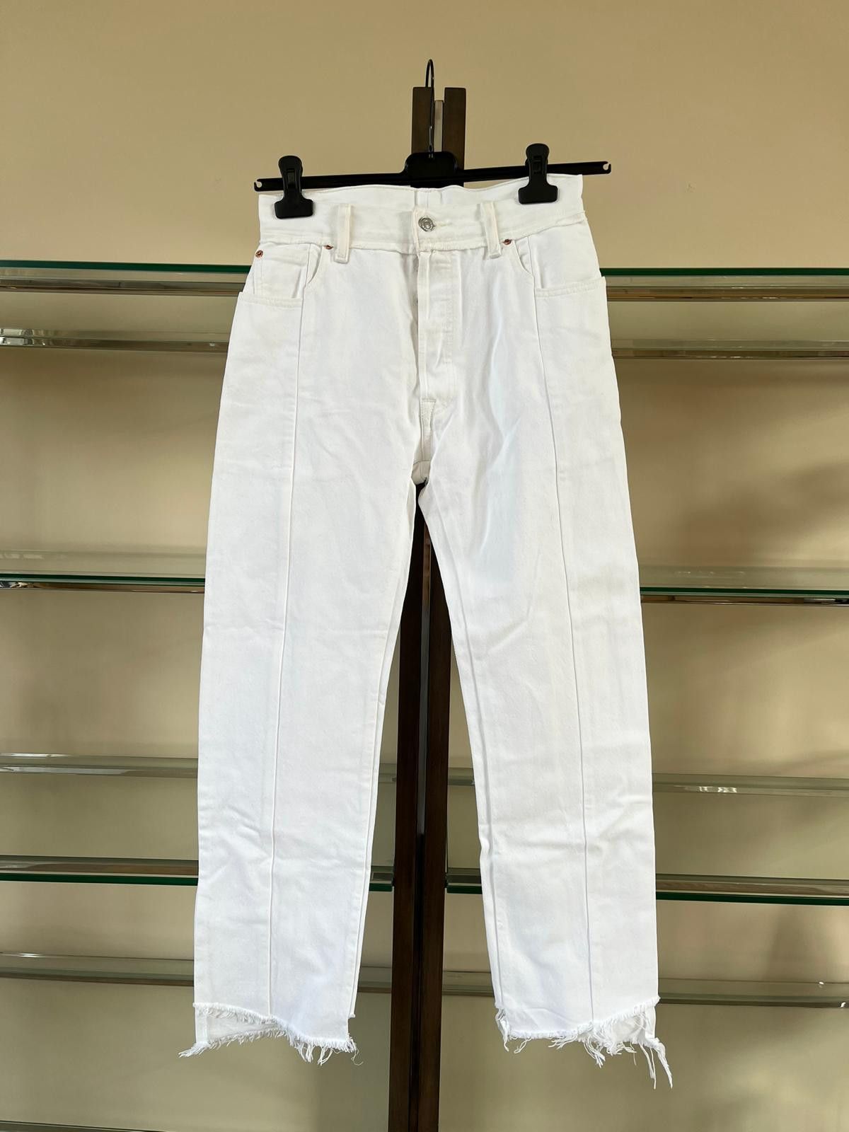 Vetements ETE2018 Pour Femme Denim in White Size US 28 / EU 44 - 1 Thumbnail