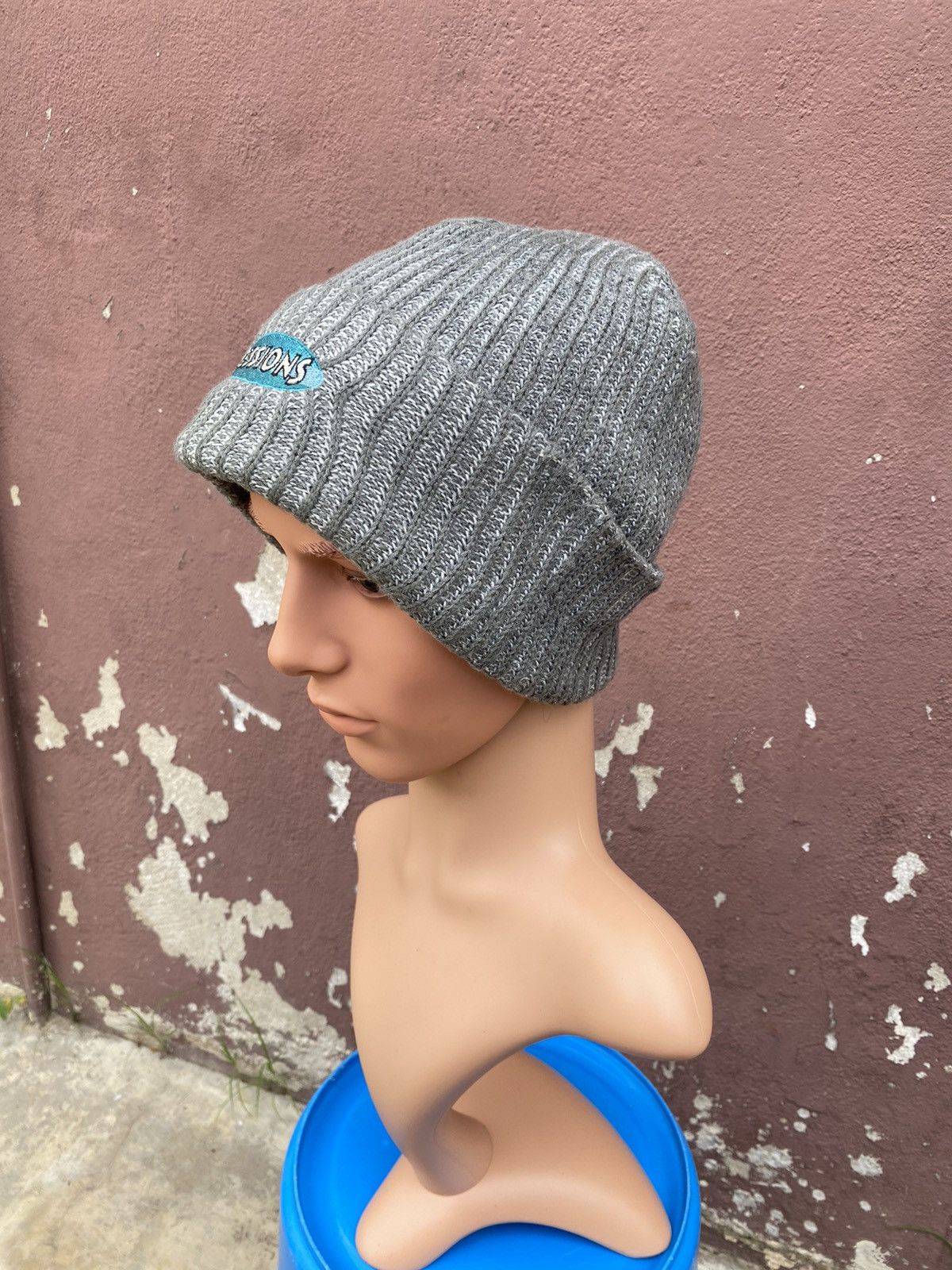 Sessions × Vintage Vintage Sessions Beanie Hat Snowcap Size ONE SIZE - 2 Thumbnail