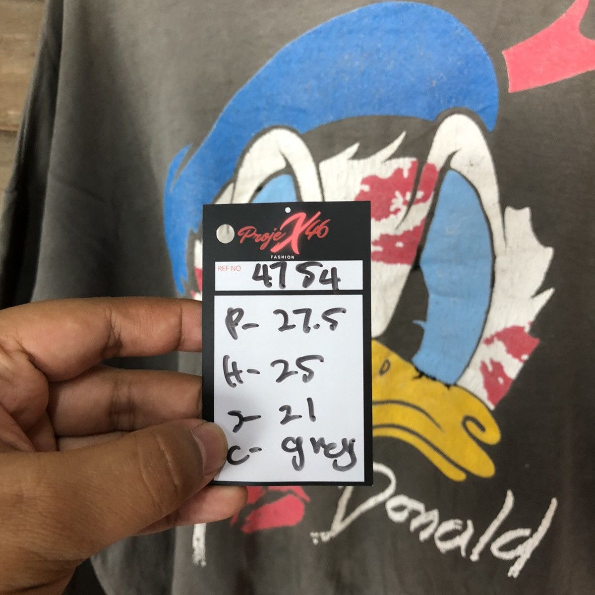 Disney DL Disney I Love Donald Grey Faded vintage Sweatshirt #4754 Size US L / EU 52-54 / 3 - 9 Thumbnail