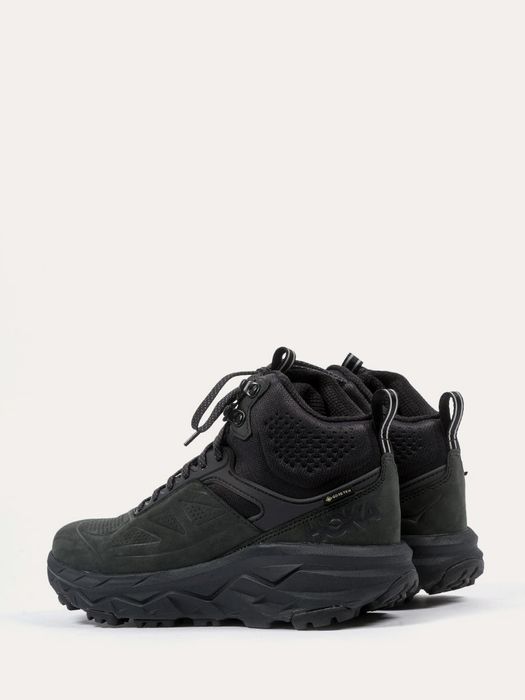 hoka challenger mid