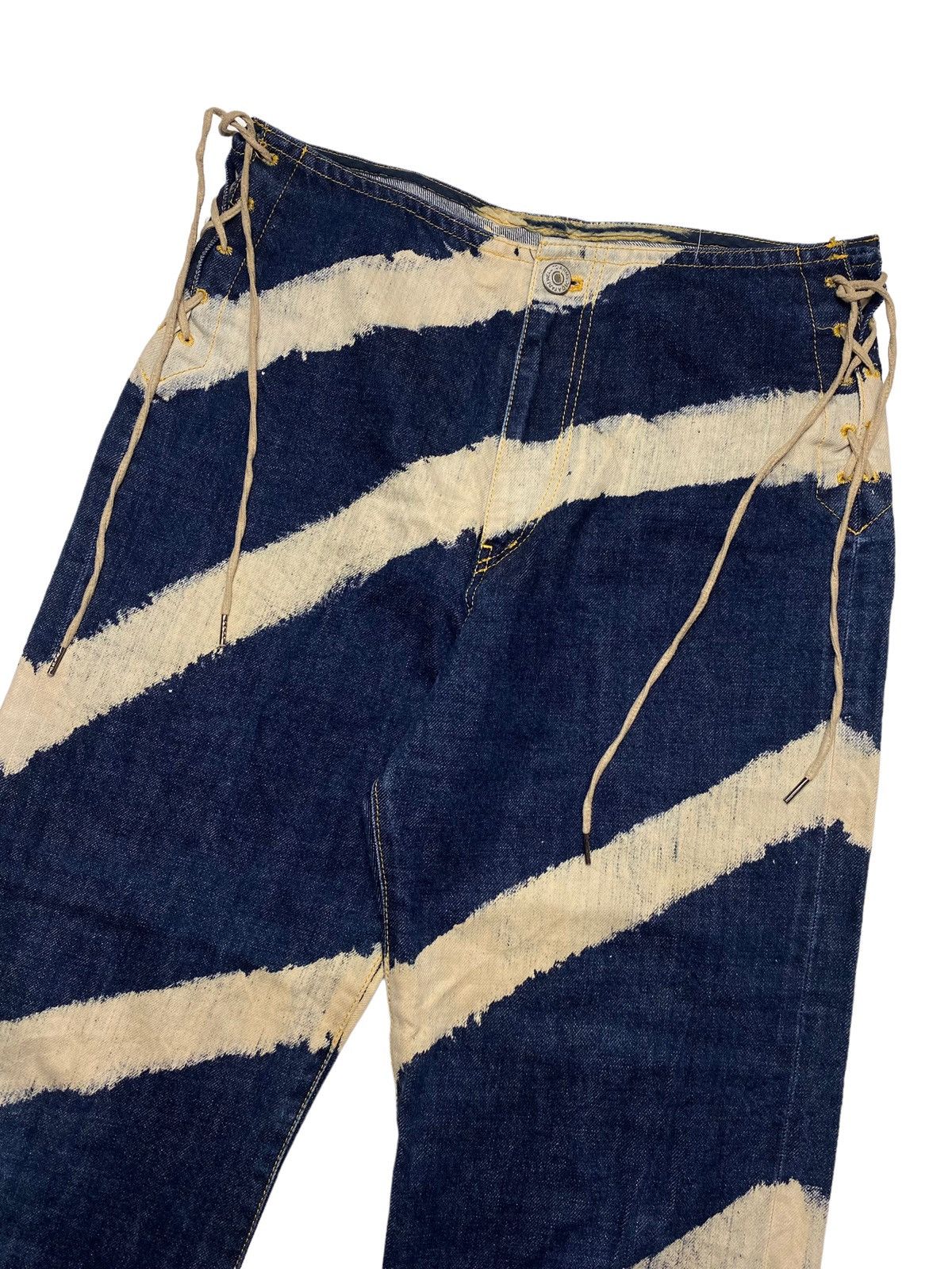 Hysteric Glamour 1990s Ozone Community - 3/4 Spilled Dyed Side Lace Denim Size US 28 / EU 44 - 3 Thumbnail