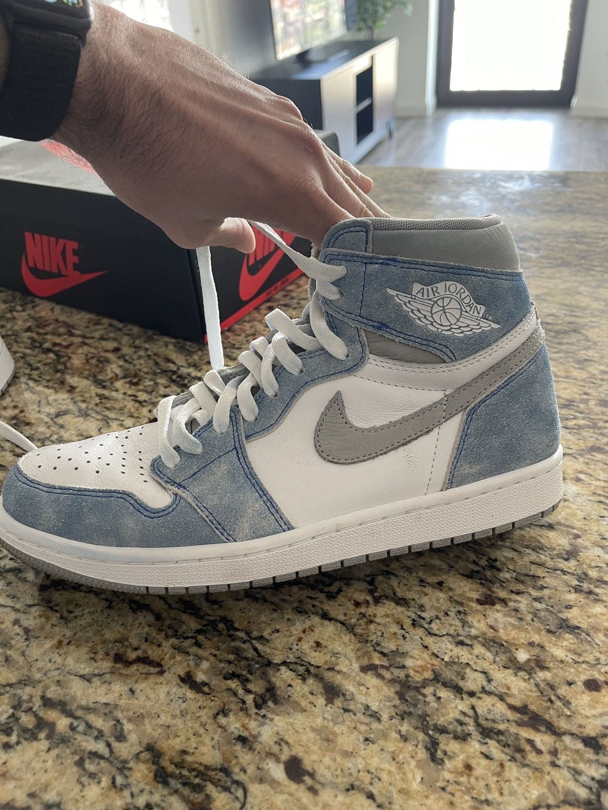 Jordan Brand × Nike Jordan 1 Retro High Hyper Royal Smoke Grey- Gently Used Size US 9.5 / EU 42-43 - 8 Thumbnail
