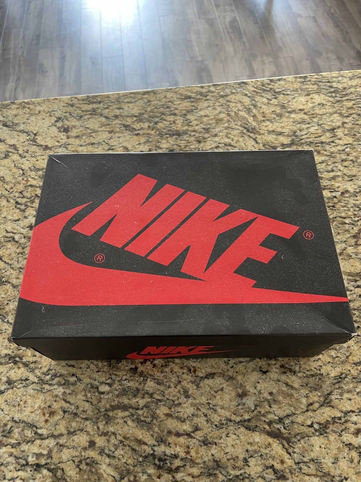 Jordan Brand × Nike Jordan 1 Retro High Hyper Royal Smoke Grey- Gently Used Size US 9.5 / EU 42-43 - 10 Thumbnail