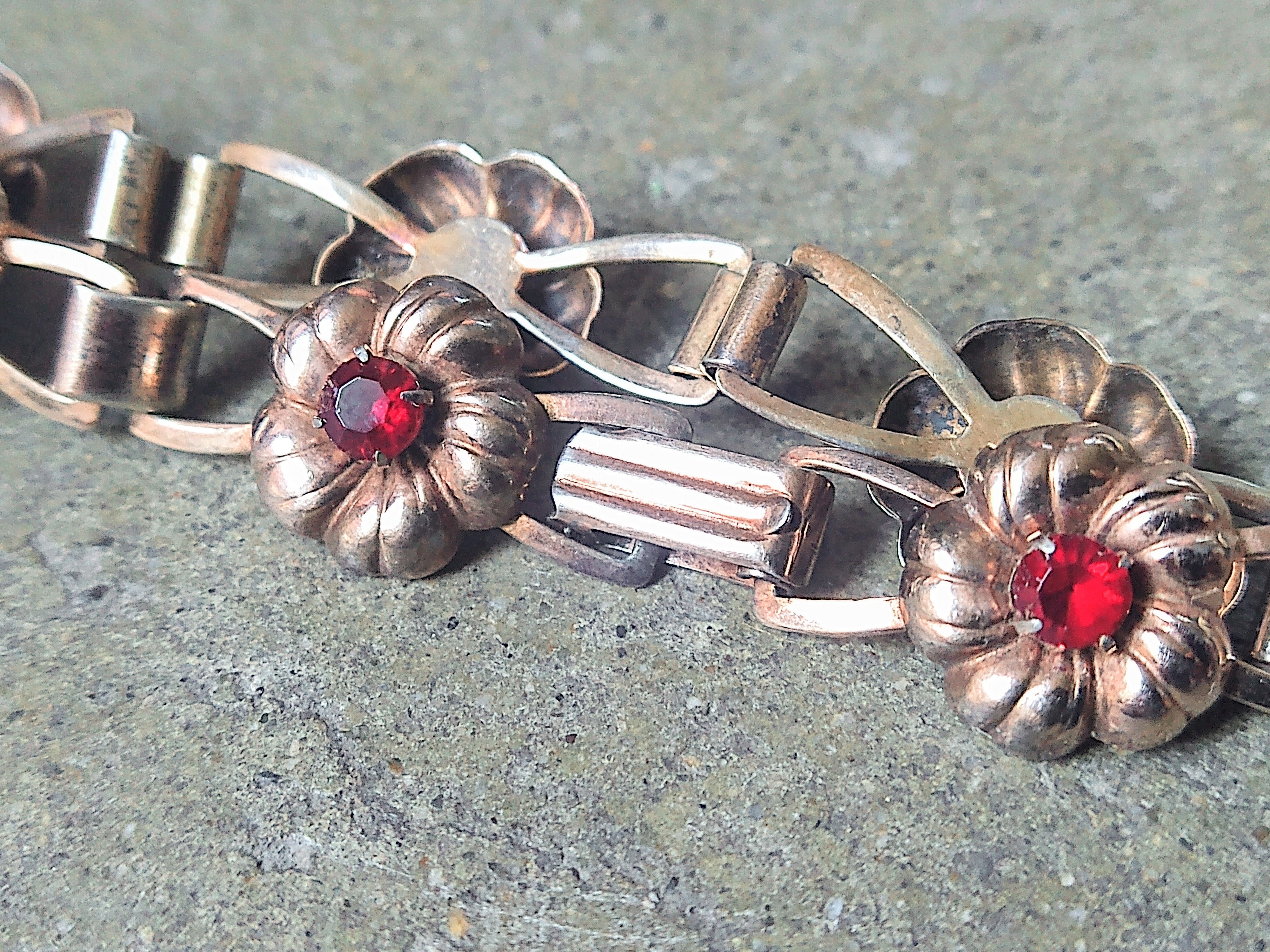 Jewelry Vintage Sterling Silver Bracelet Flower Link Chain Gold Red Size ONE SIZE - 4 Thumbnail