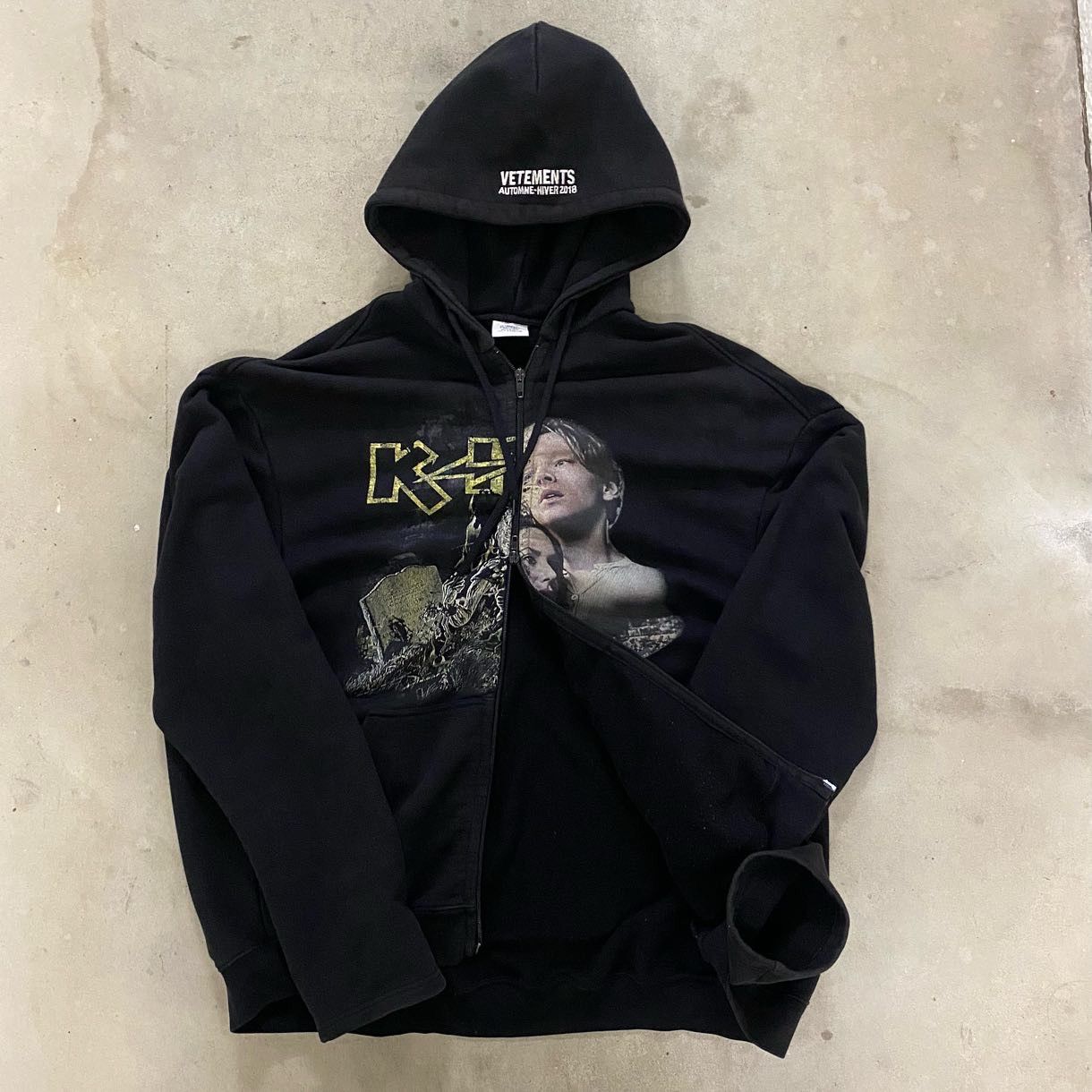 Vetements Vetements titanic kiss zip hoodie Grailed
