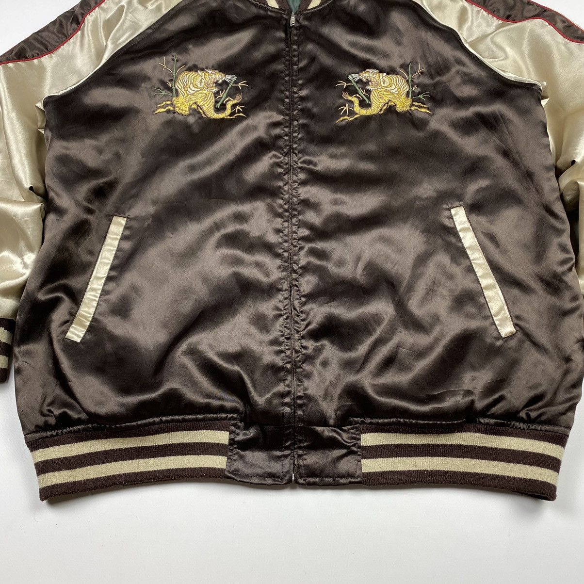 Japanese Brand Vintage Japanese Traditional Nylon Jacket Dragon Tiger Hype Size US L / EU 52-54 / 3 - 6 Thumbnail