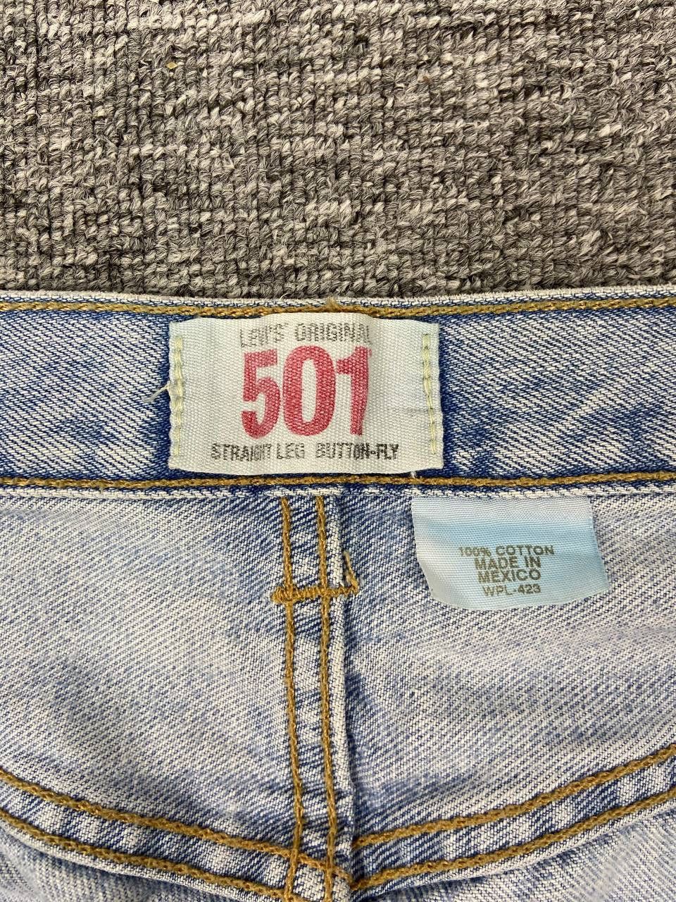 Levi's Vintage Levis 501 Light Wash Denim Jeans Size US 35 - 6 Thumbnail