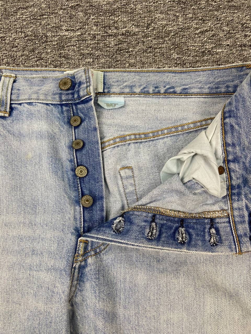 Levi's Vintage Levis 501 Light Wash Denim Jeans Size US 35 - 4 Thumbnail