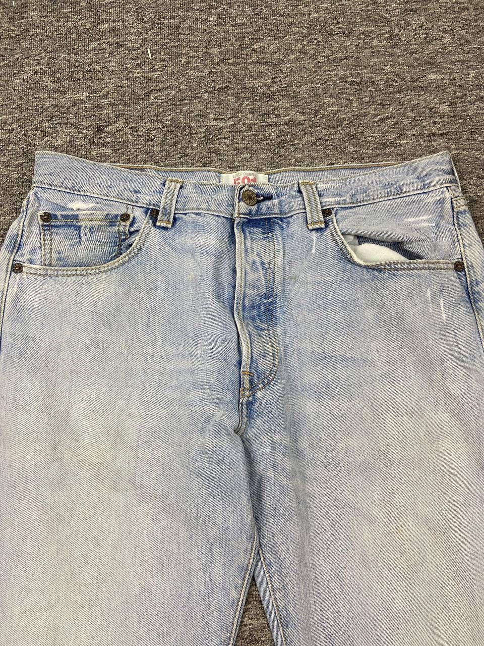 Levi's Vintage Levis 501 Light Wash Denim Jeans Size US 35 - 3 Thumbnail