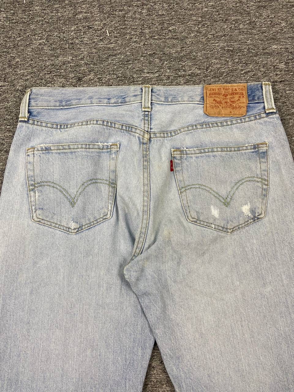 Levi's Vintage Levis 501 Light Wash Denim Jeans Size US 35 - 9 Thumbnail
