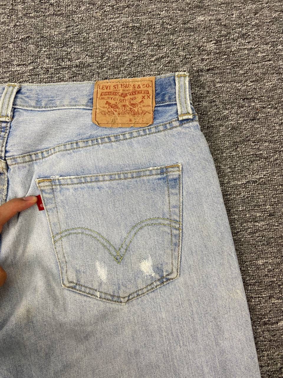 Levi's Vintage Levis 501 Light Wash Denim Jeans Size US 35 - 10 Thumbnail